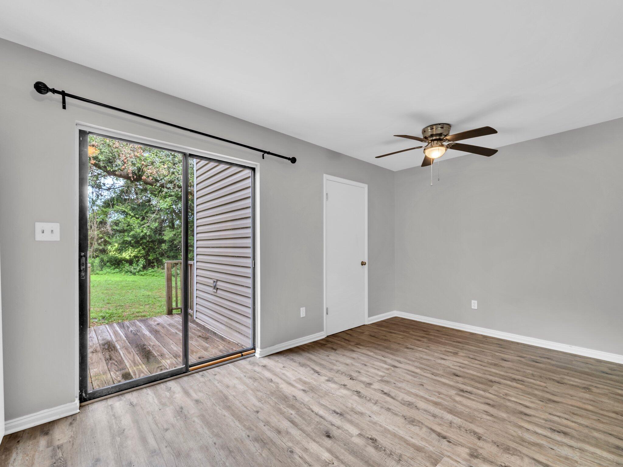 VALPARAISO PINECREST 2 - Residential Lease