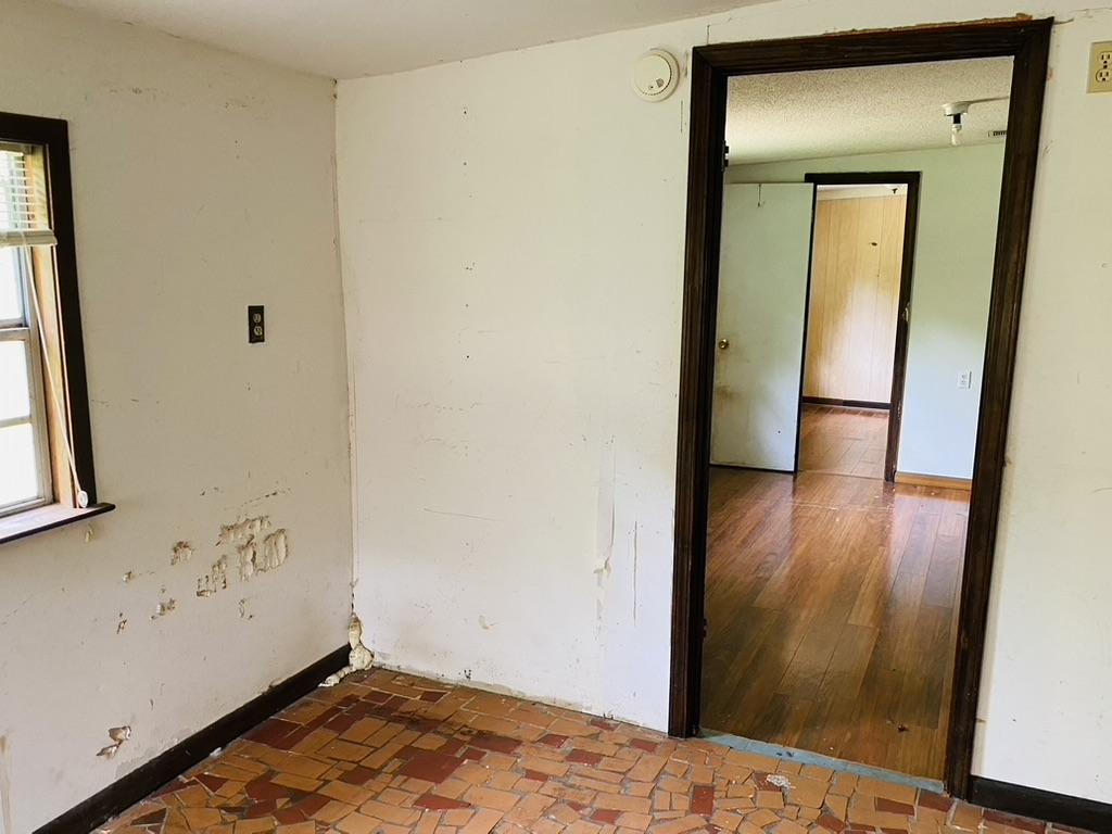 MORRIS ADDN TO CRESTVIEW - Residential