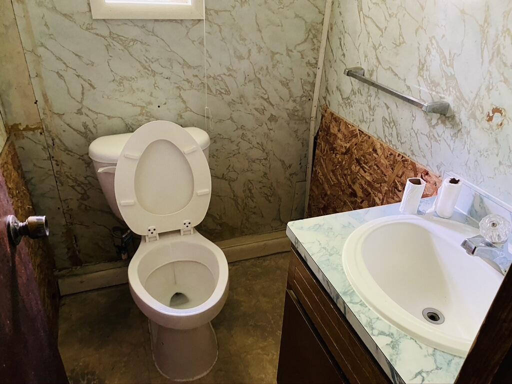 MORRIS ADDN TO CRESTVIEW - Residential