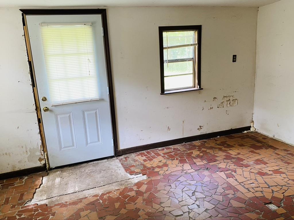 MORRIS ADDN TO CRESTVIEW - Residential