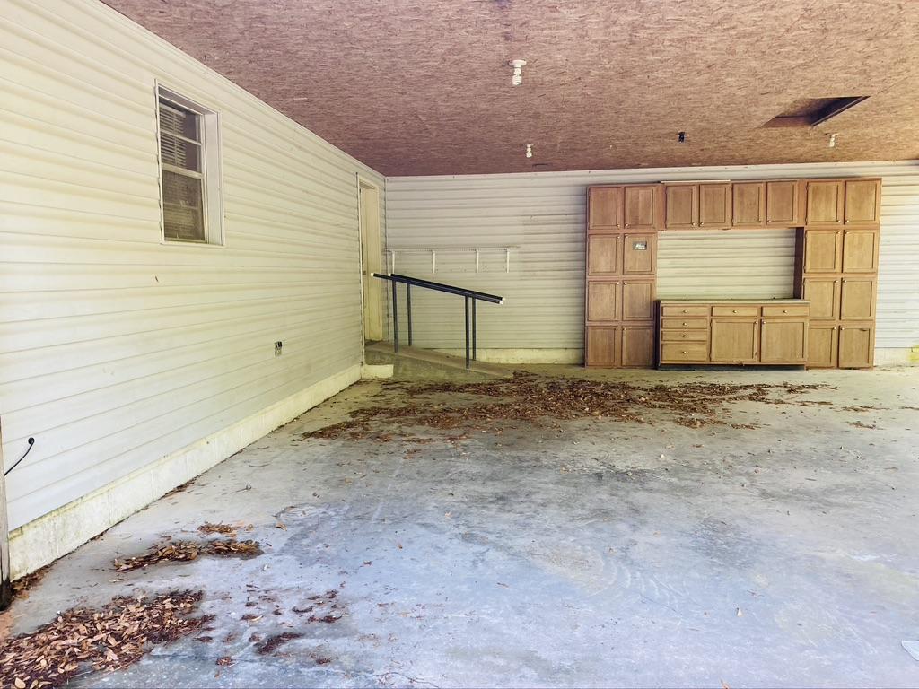 MORRIS ADDN TO CRESTVIEW - Residential