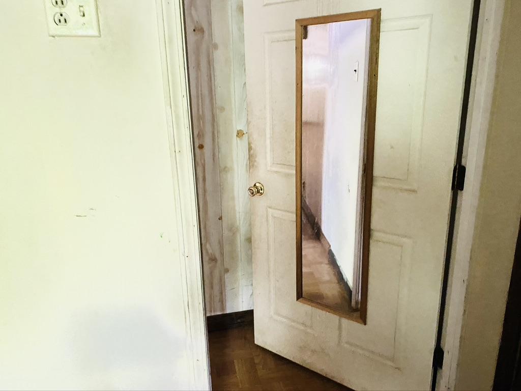 MORRIS ADDN TO CRESTVIEW - Residential