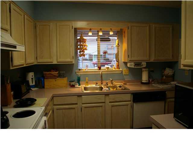 AZALEA GARDENS 1ST ADDN - Residential Lease