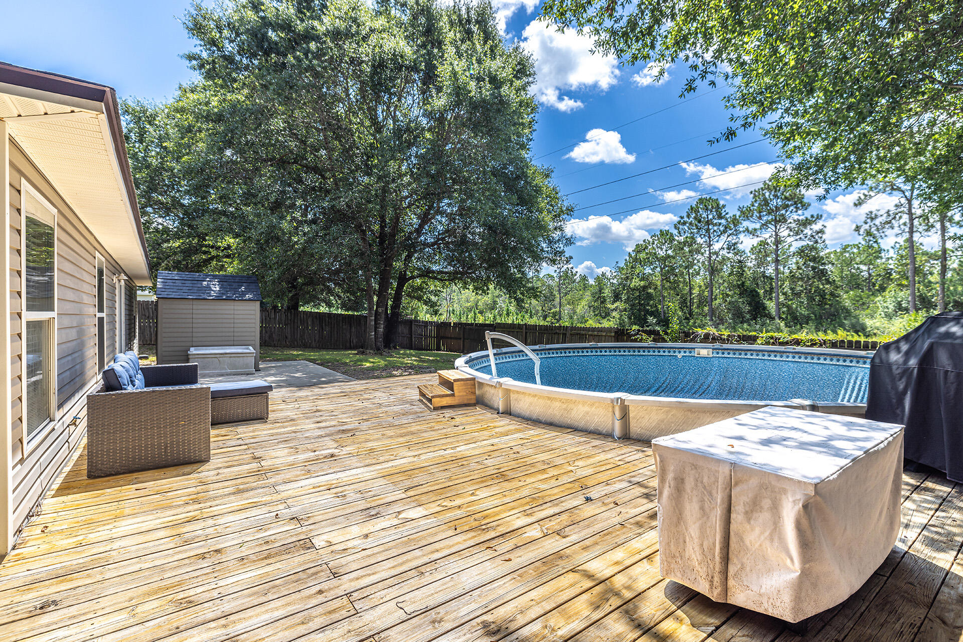 COUNTRYVIEW ESTATES 8TH ADDN - Residential