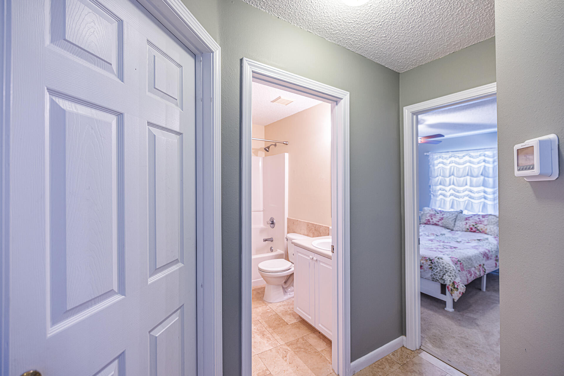 COUNTRYVIEW ESTATES 8TH ADDN - Residential