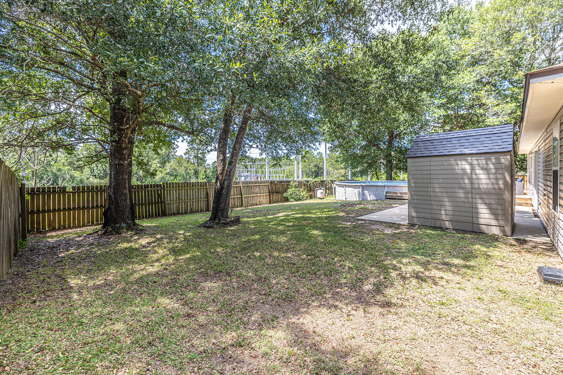 COUNTRYVIEW ESTATES 8TH ADDN - Residential