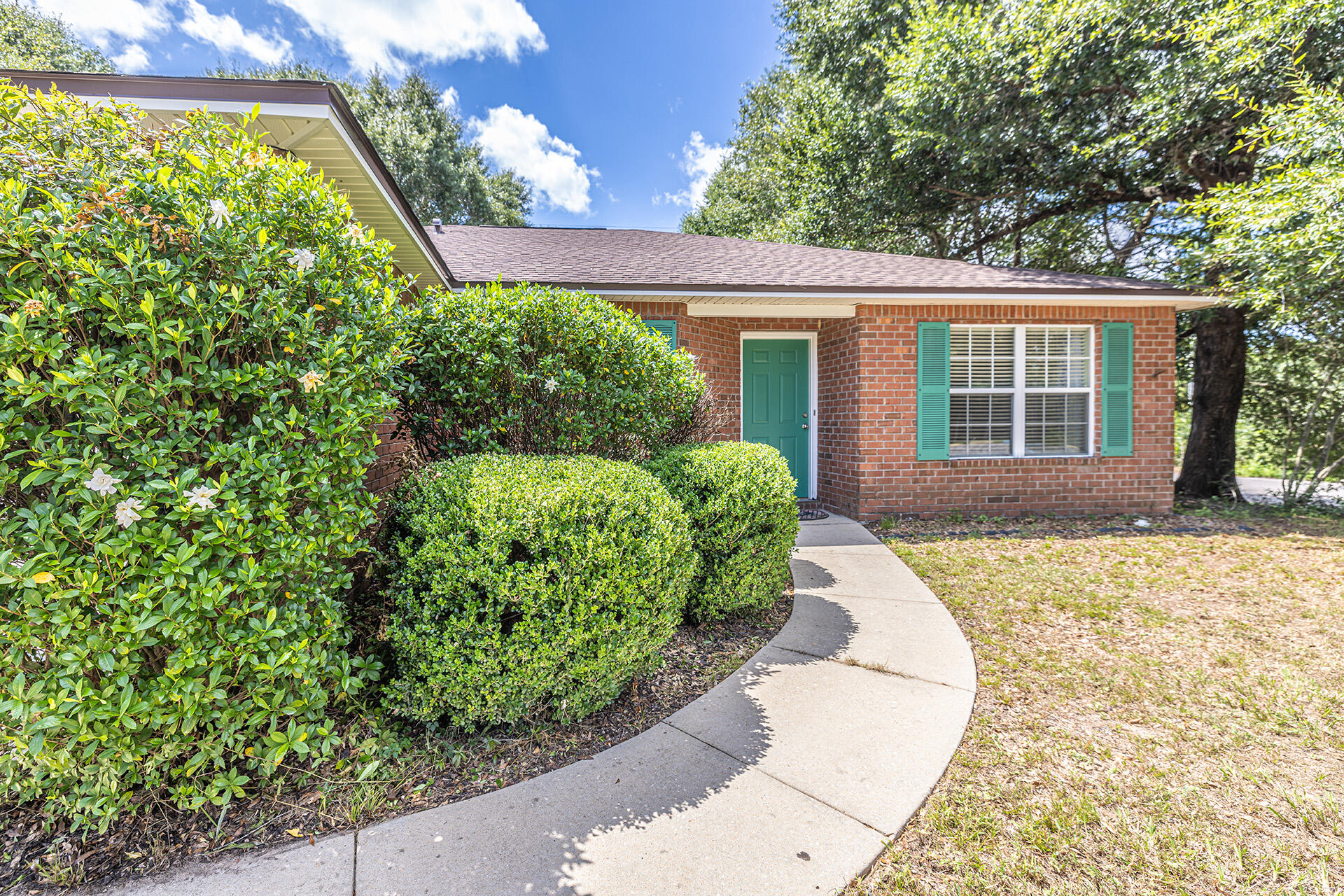 COUNTRYVIEW ESTATES 8TH ADDN - Residential