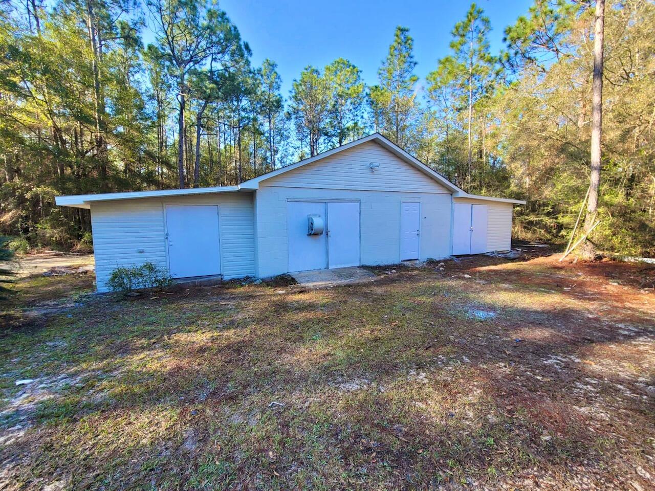 CRYSTAL LAKE - Residential