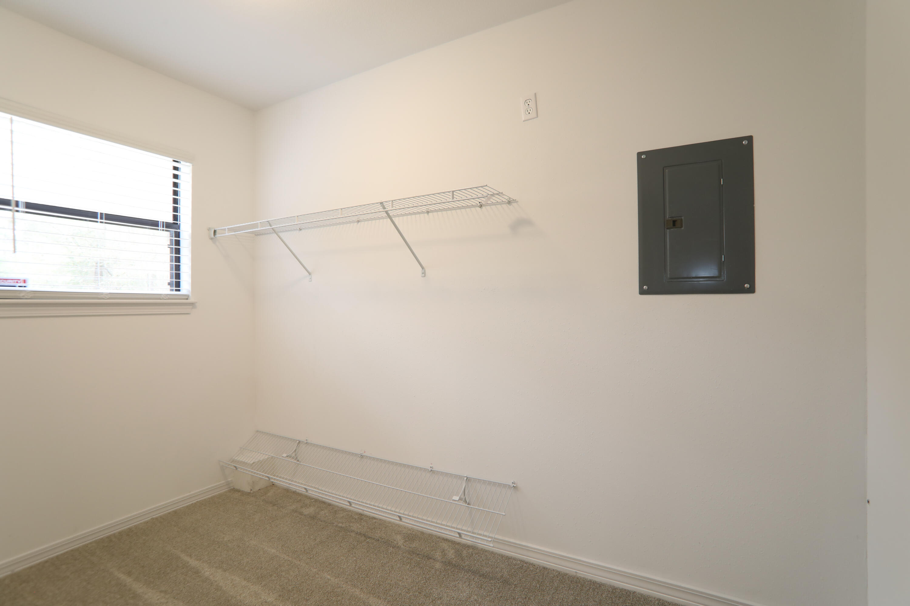 CRYSTAL LAKE - Residential