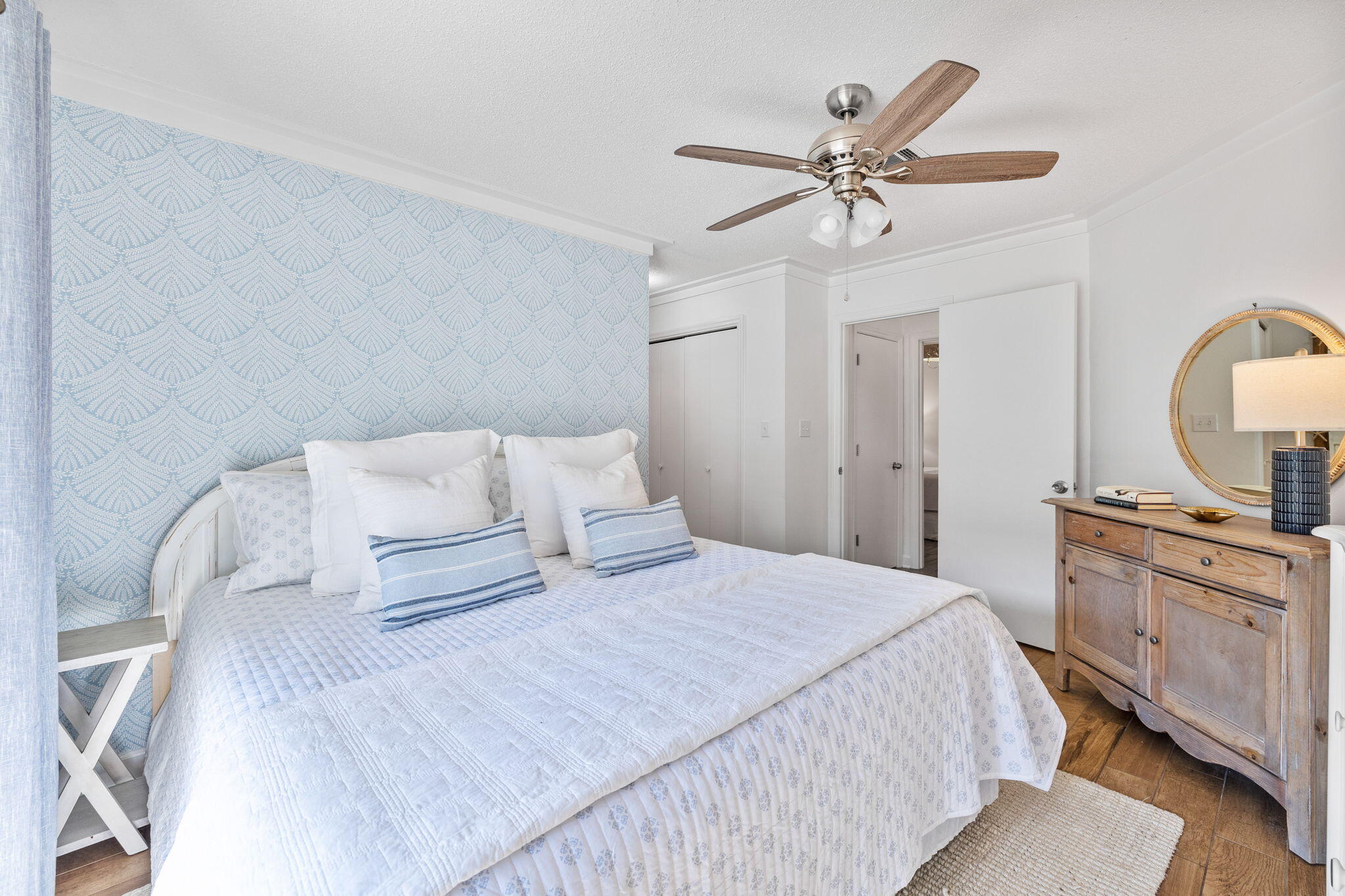 BEACHWOOD VILLAS CONDO - Residential