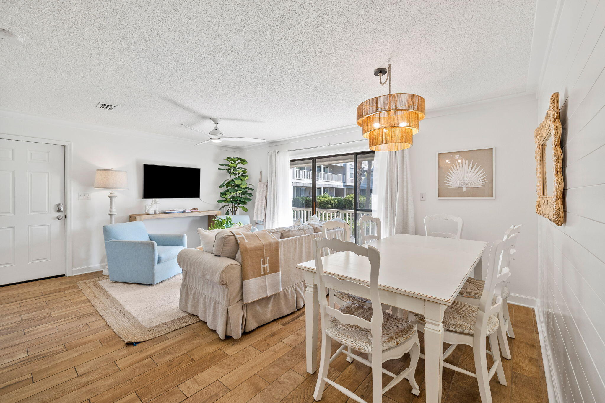 BEACHWOOD VILLAS CONDO - Residential