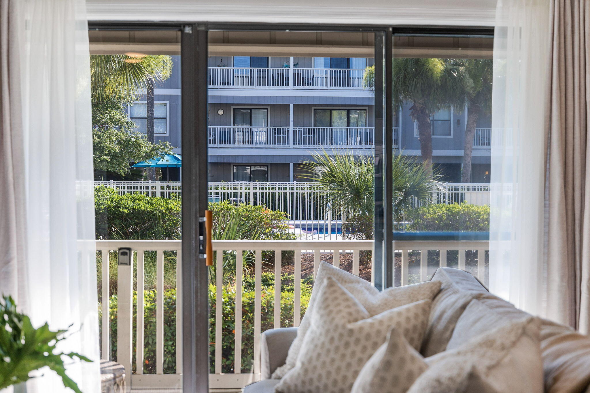 BEACHWOOD VILLAS CONDO - Residential