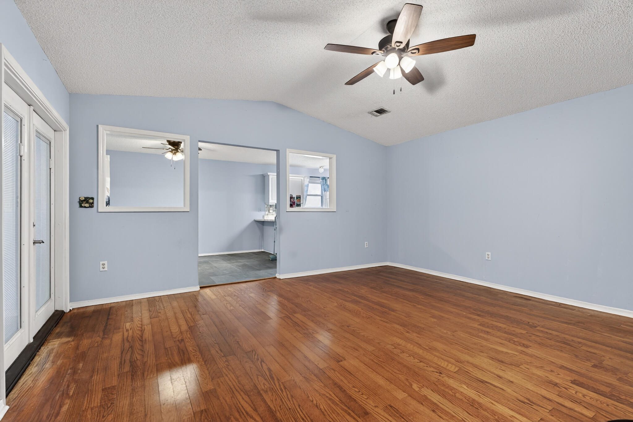 COUNTRYVIEW ESTATES 7TH ADDN - Residential