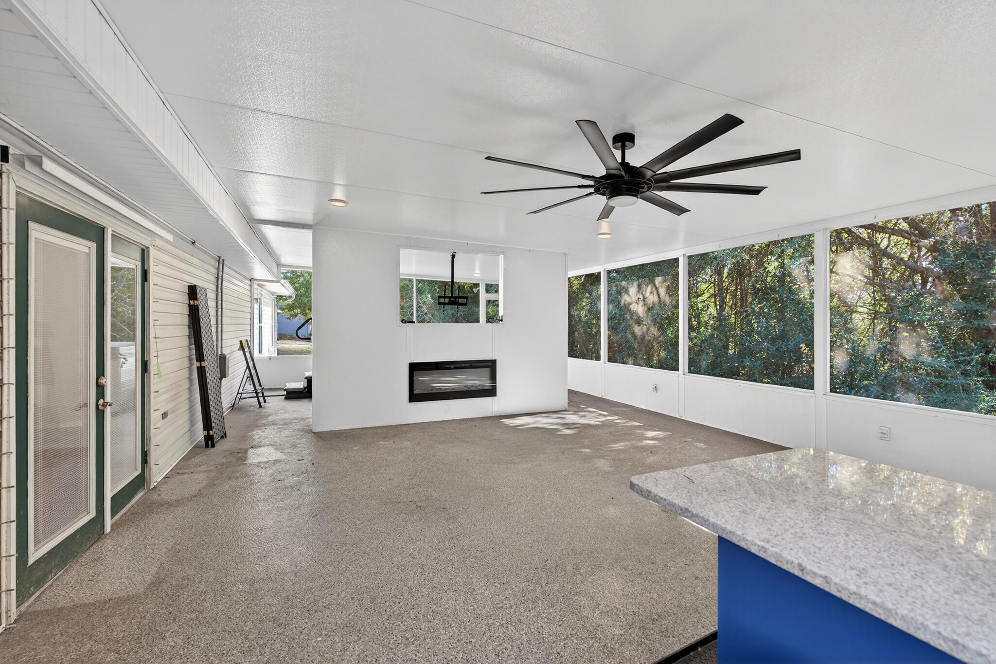 COUNTRYVIEW ESTATES 7TH ADDN - Residential