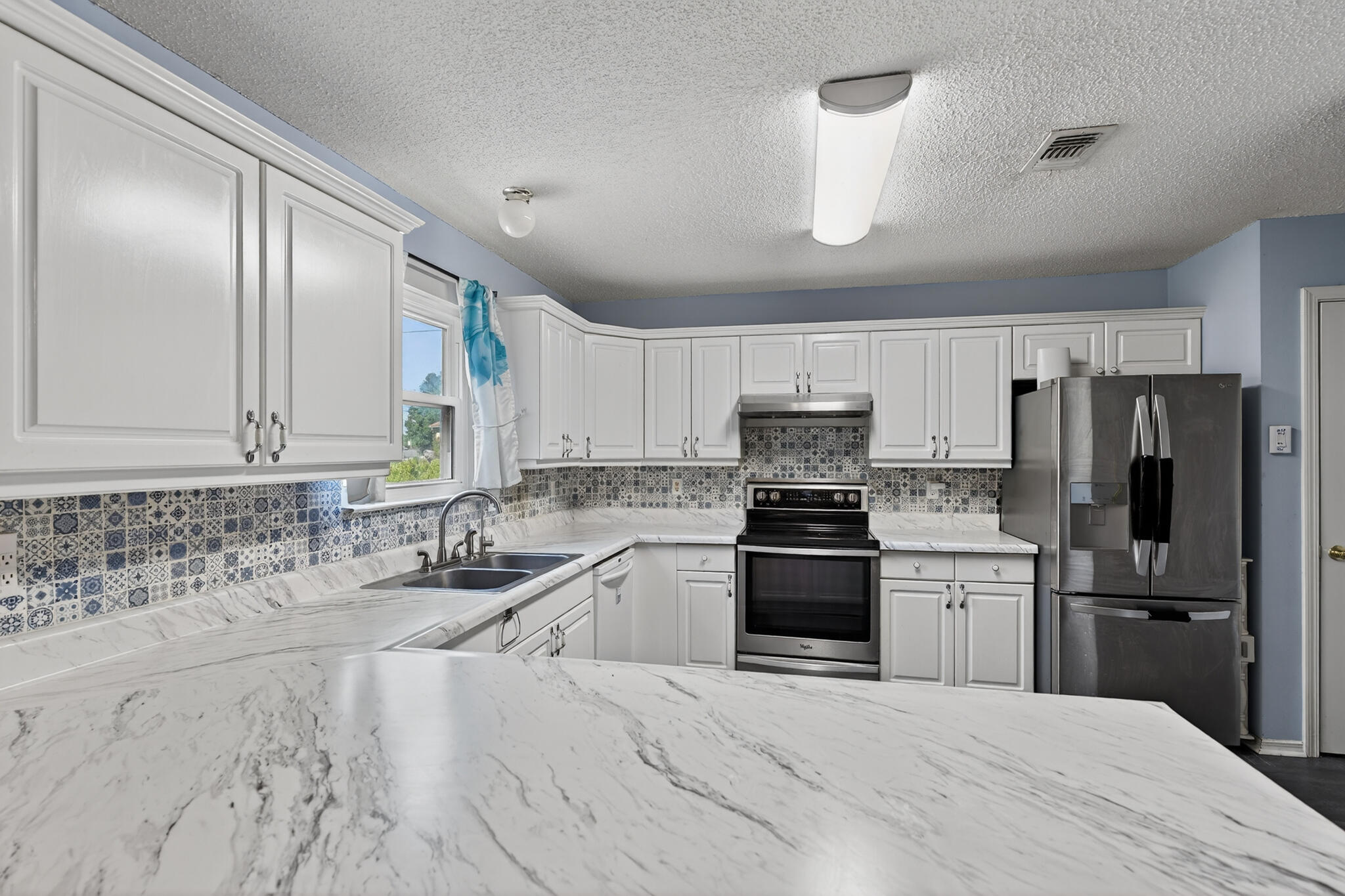 COUNTRYVIEW ESTATES 7TH ADDN - Residential