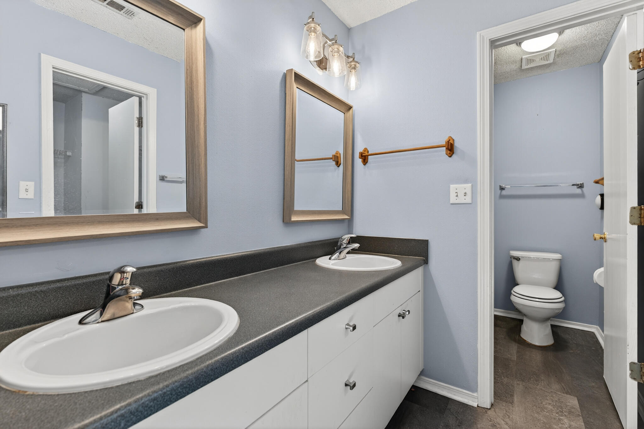 COUNTRYVIEW ESTATES 7TH ADDN - Residential