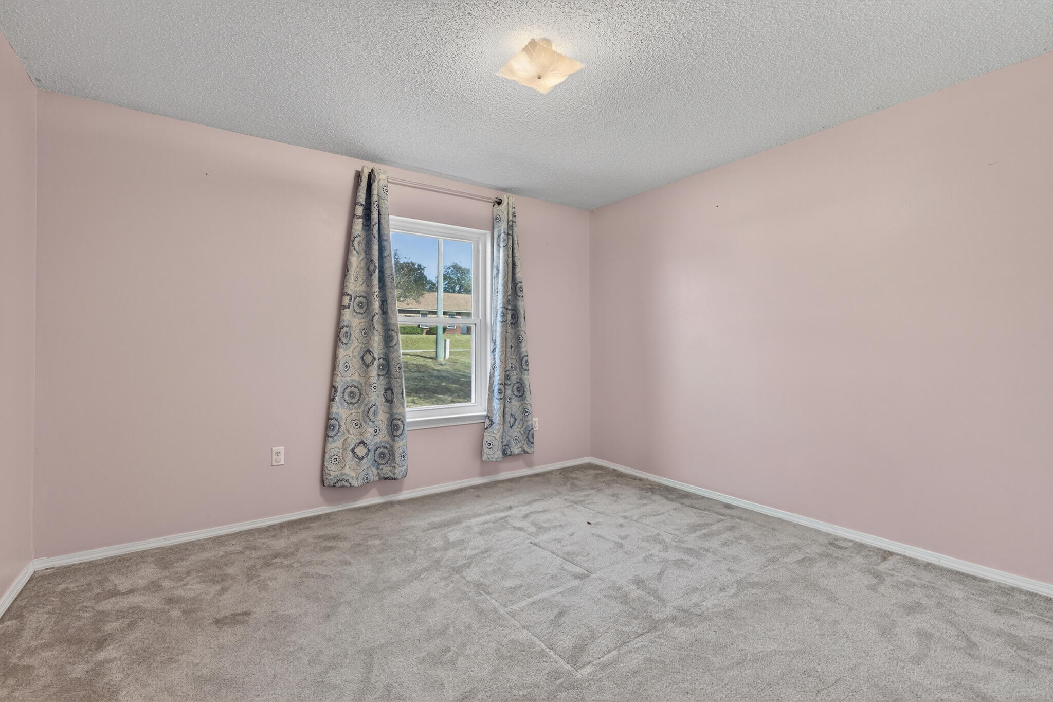 COUNTRYVIEW ESTATES 7TH ADDN - Residential