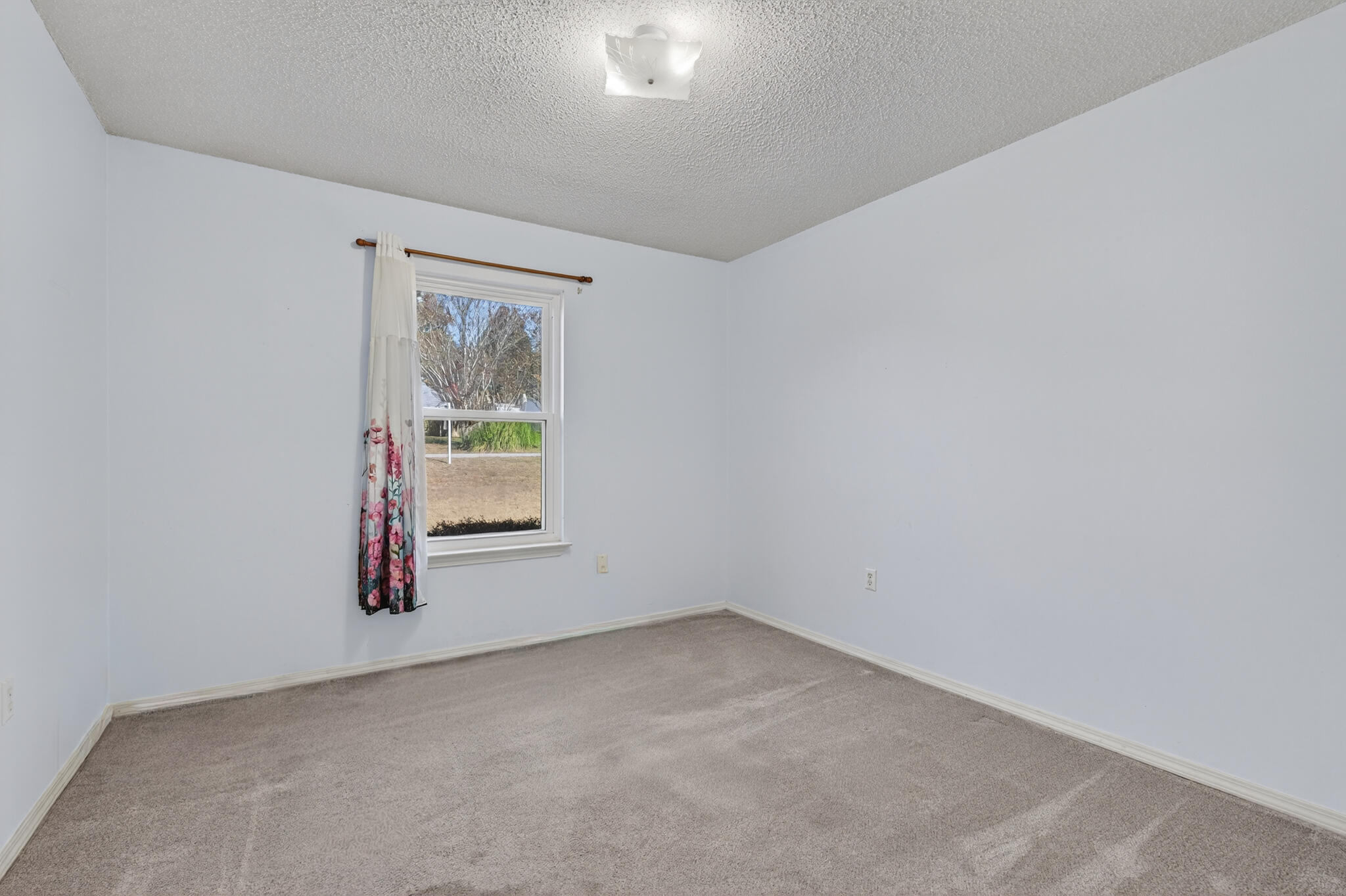 COUNTRYVIEW ESTATES 7TH ADDN - Residential