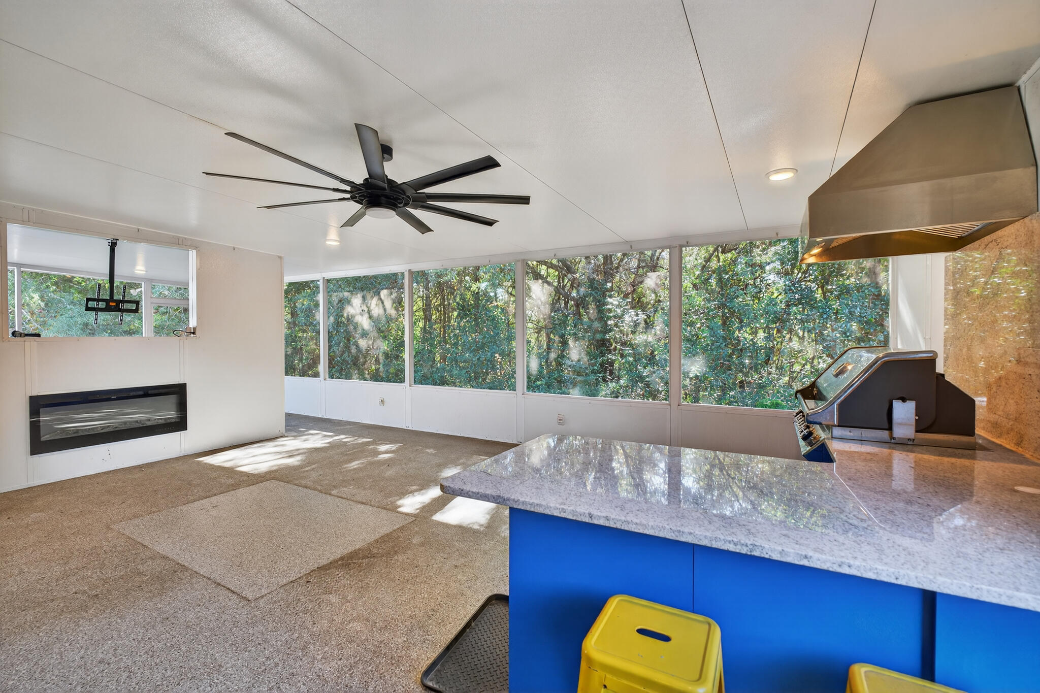 COUNTRYVIEW ESTATES 7TH ADDN - Residential