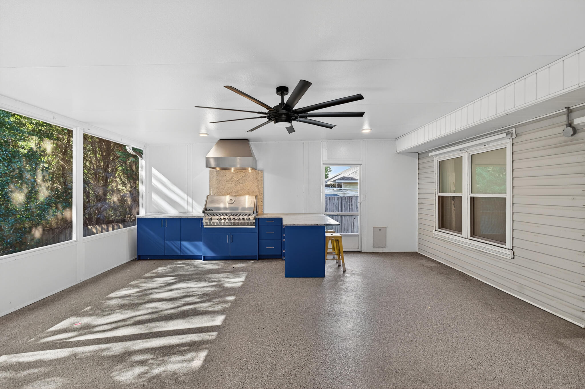 COUNTRYVIEW ESTATES 7TH ADDN - Residential