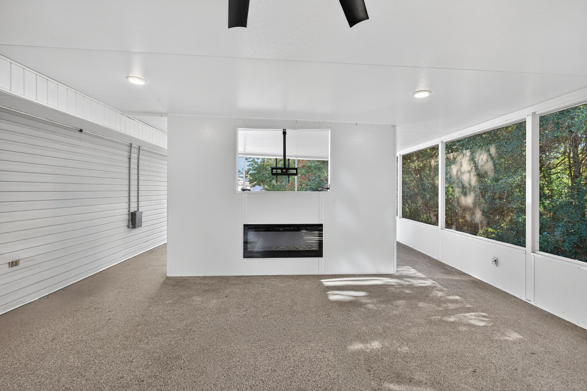 COUNTRYVIEW ESTATES 7TH ADDN - Residential