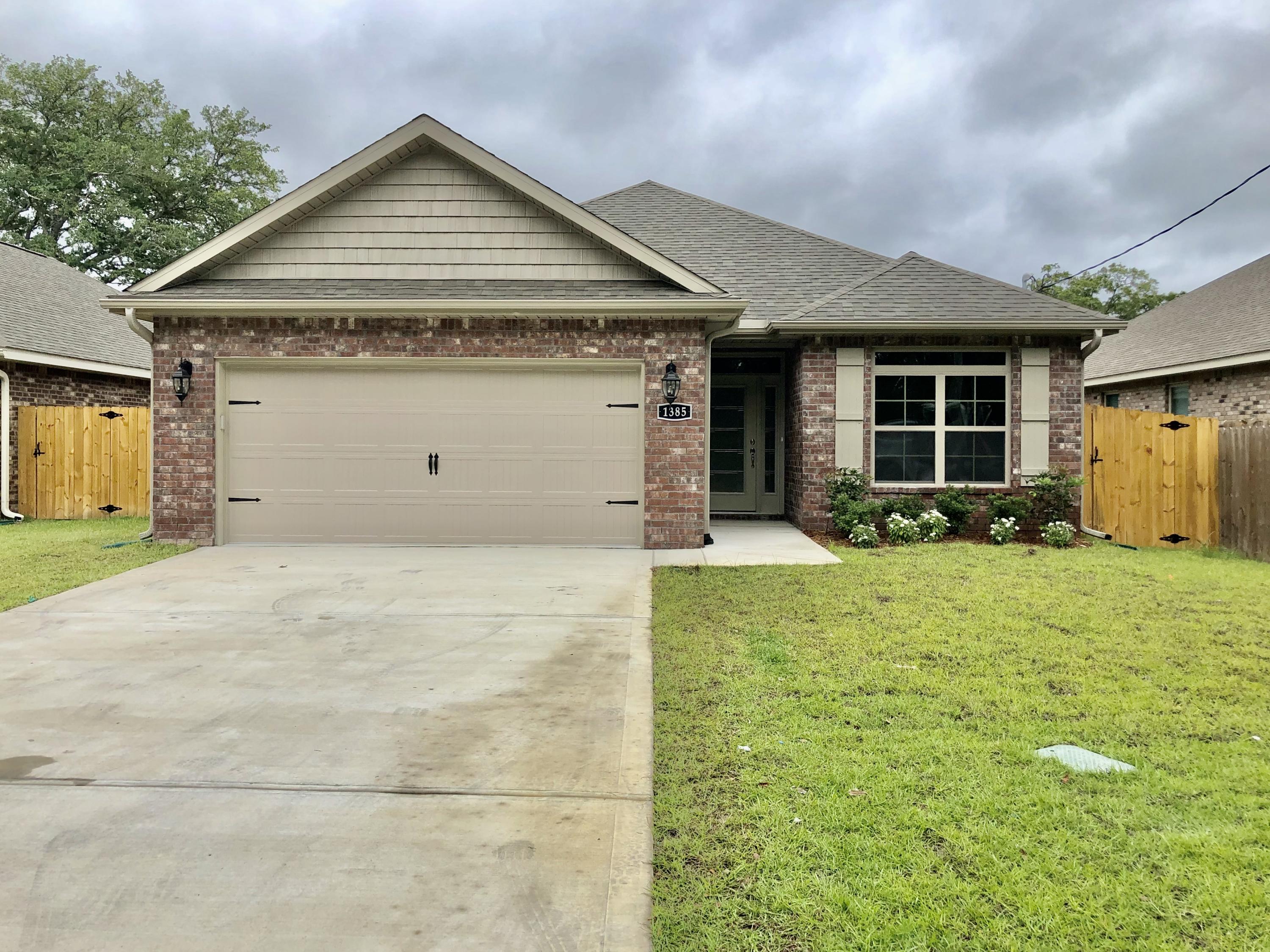 Welcome to Brynlee Crossing. A NEW 6 lot subdivision located in Fort Walton Beach, Fl.Come take a look at this beautiful new 3 bedroom 2 bath home. This home is close to the white sandy beaches, air force bases, shopping and restaurants. This fabulous home offers a spacious great room that is open to the kitchen and dining room for many family gatherings. The kitchen offers beautiful cabinetry and granite countertops. Plank tile flooring thru out except for carpet in all bedrooms. The master bedroom offers a tray ceiling and roomy walk in closet. Spacious master bath offers separate shower, garden tub and double sink vanity. Make this gorgeous home yours today. Buyer to verify all areas of importance including but not limited to room size, lot size, zoning, etc.