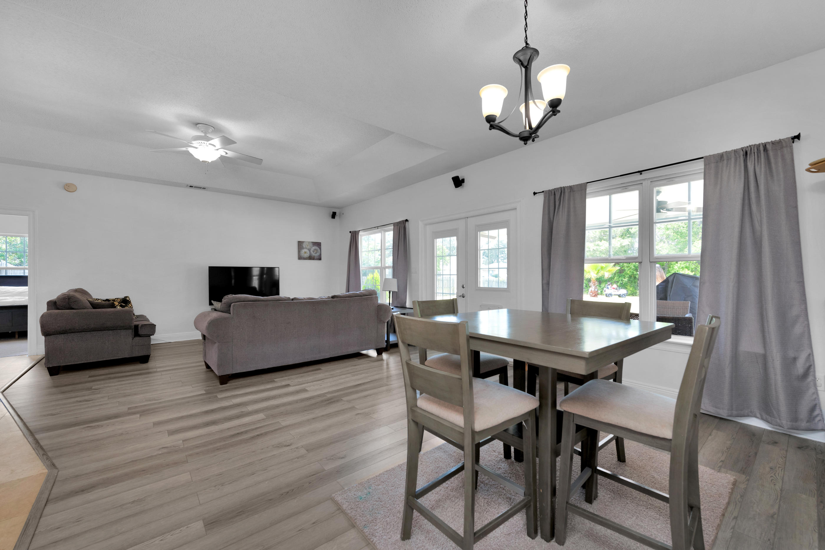 NAVARRE S/D 2ND ADDN - Residential