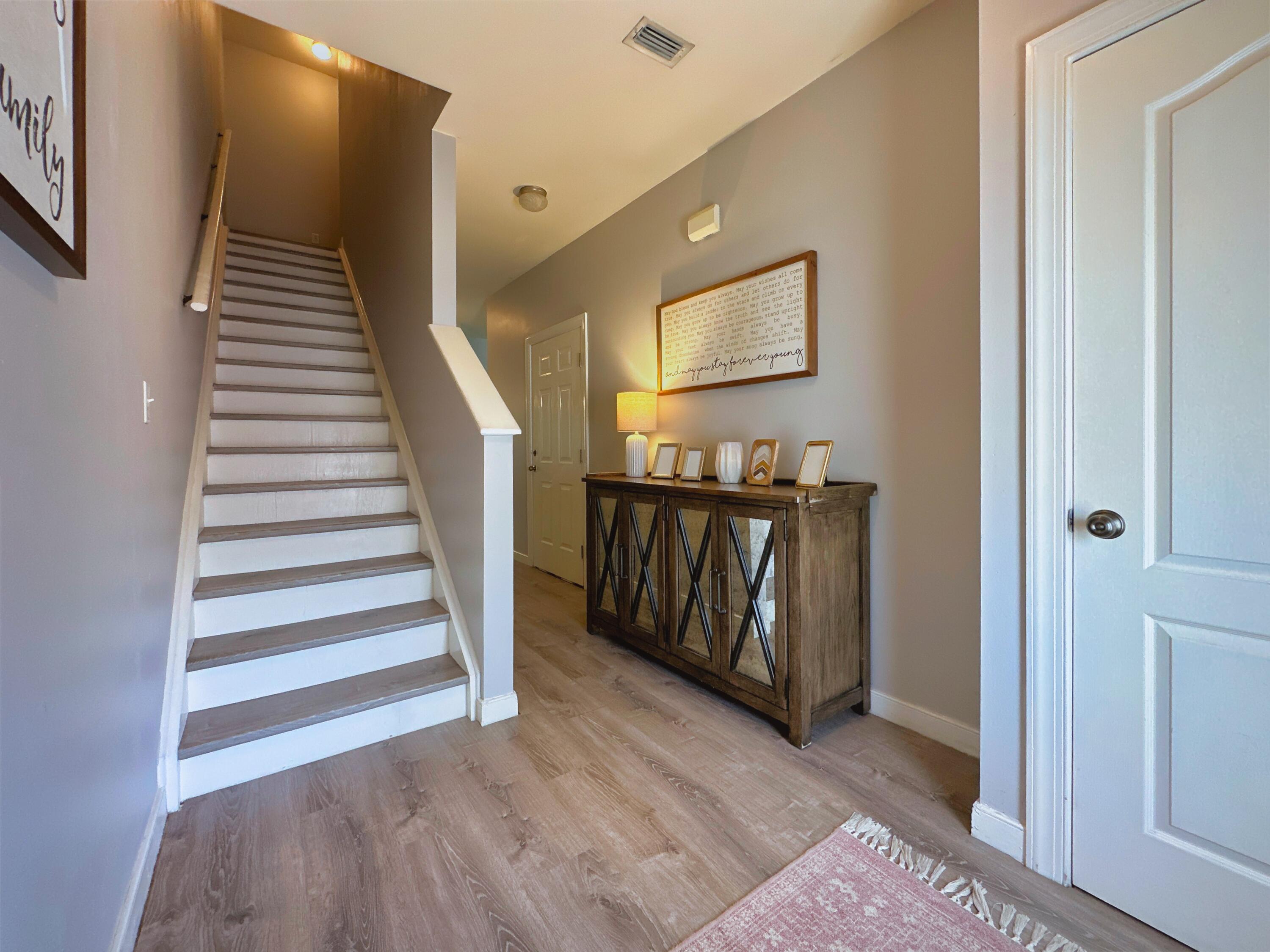 TWIN LAKES TOWNHOMES PH 2 - Residential