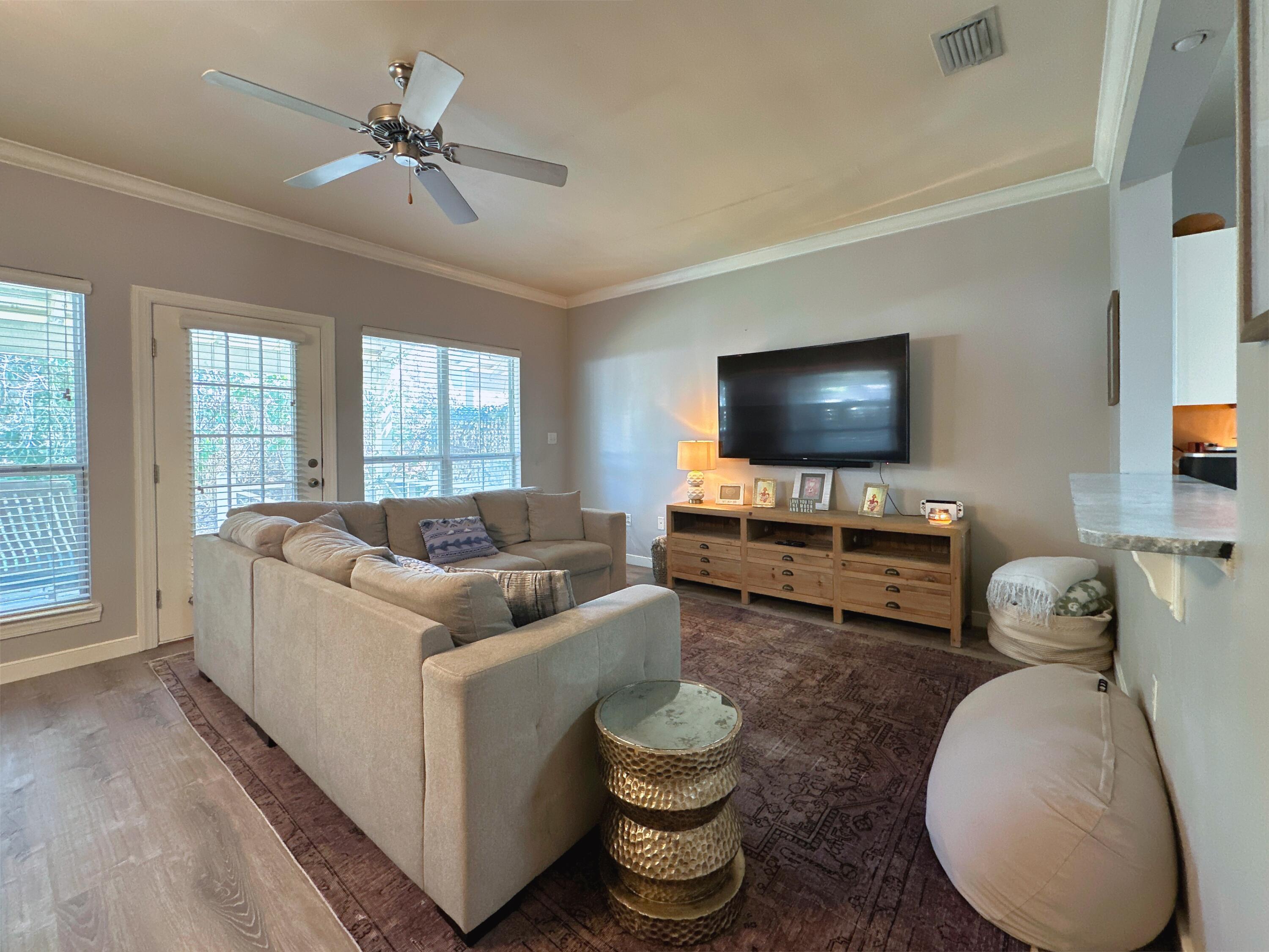 TWIN LAKES TOWNHOMES PH 2 - Residential