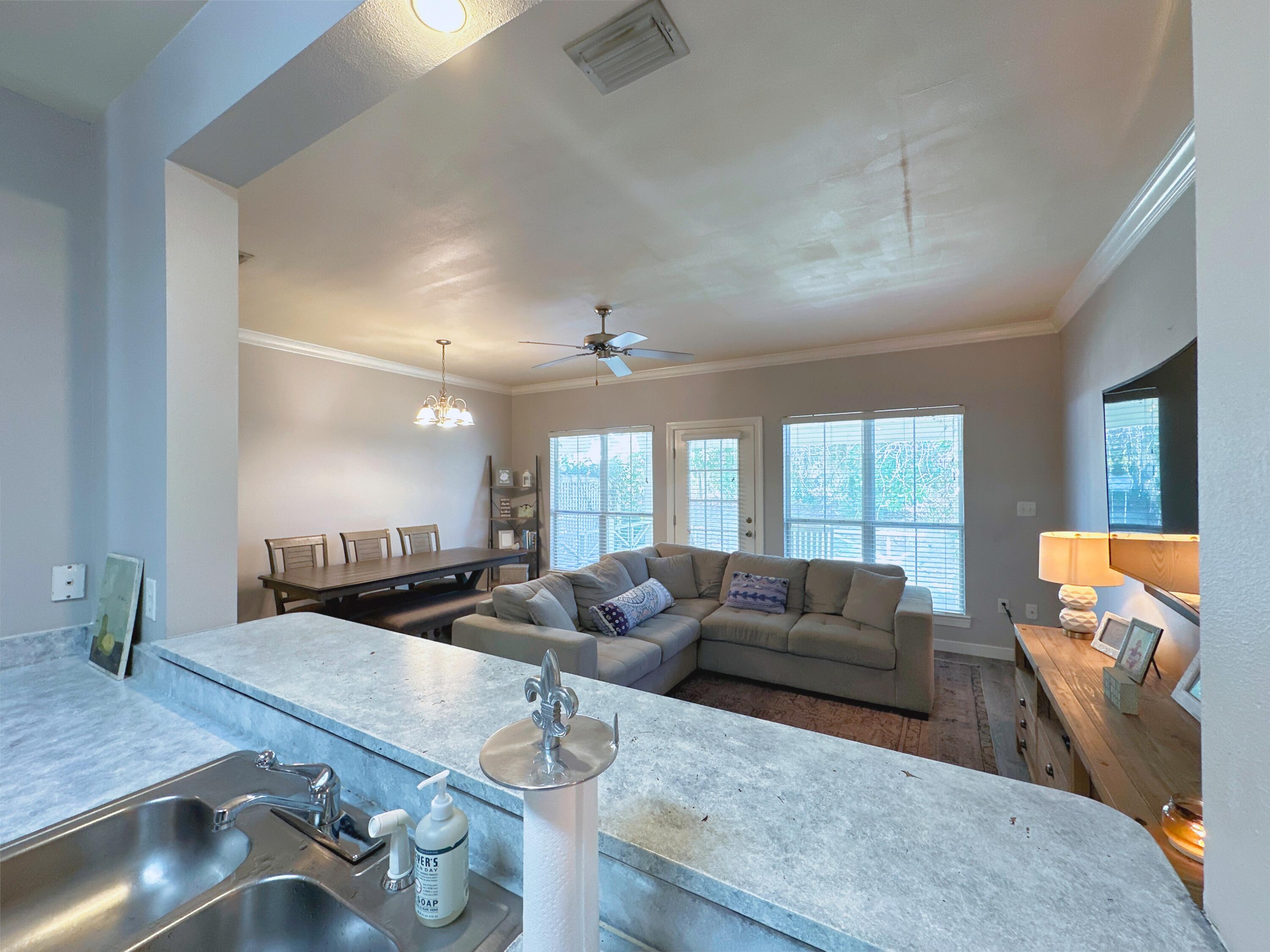 TWIN LAKES TOWNHOMES PH 2 - Residential