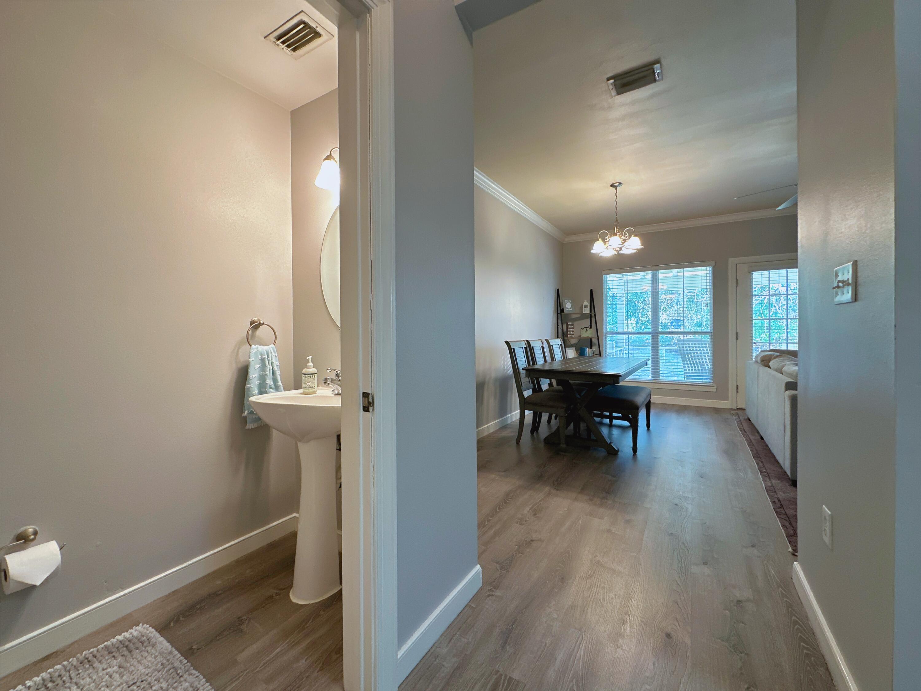 TWIN LAKES TOWNHOMES PH 2 - Residential