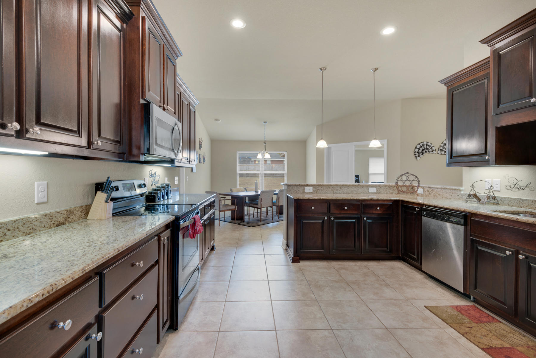 MOSSY OAKS - Residential