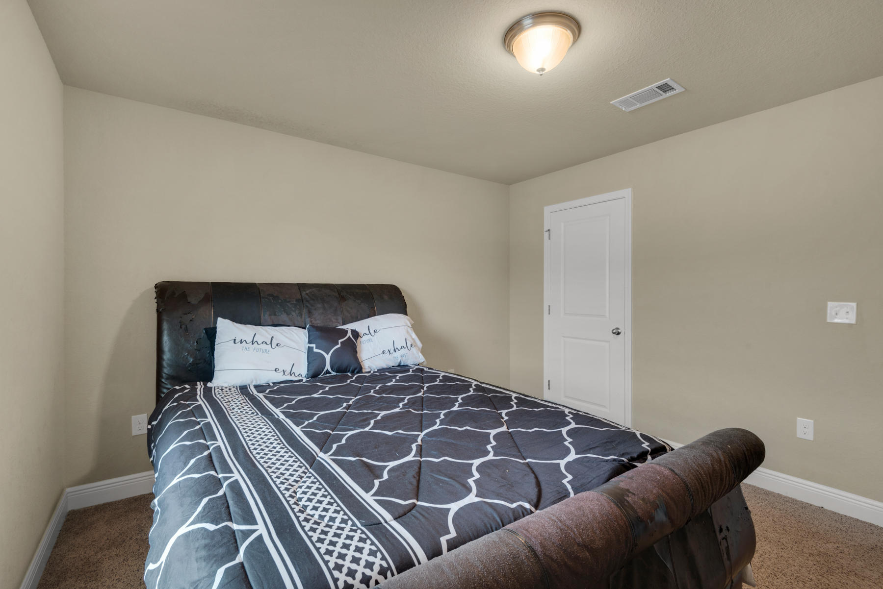 MOSSY OAKS - Residential