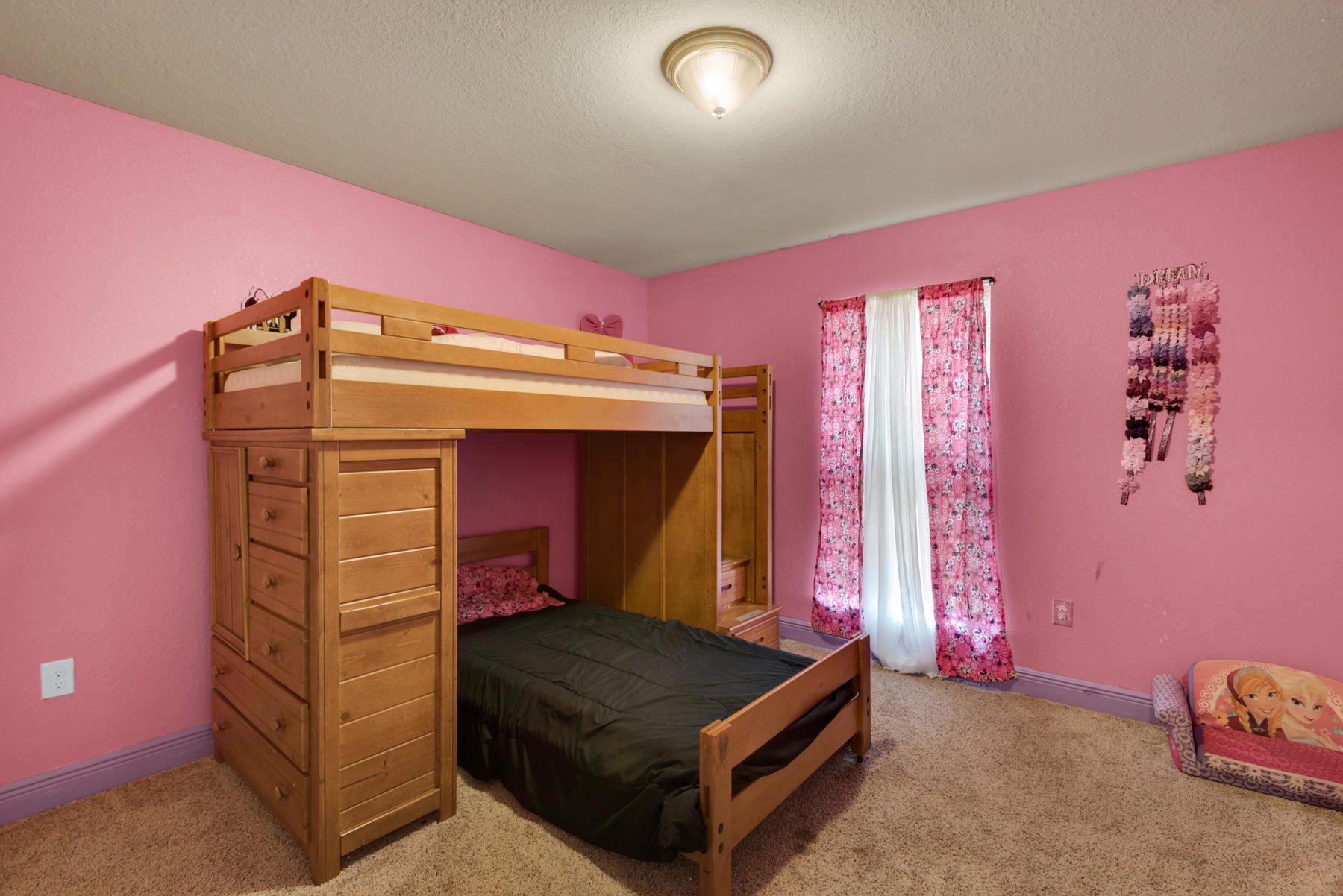 MOSSY OAKS - Residential