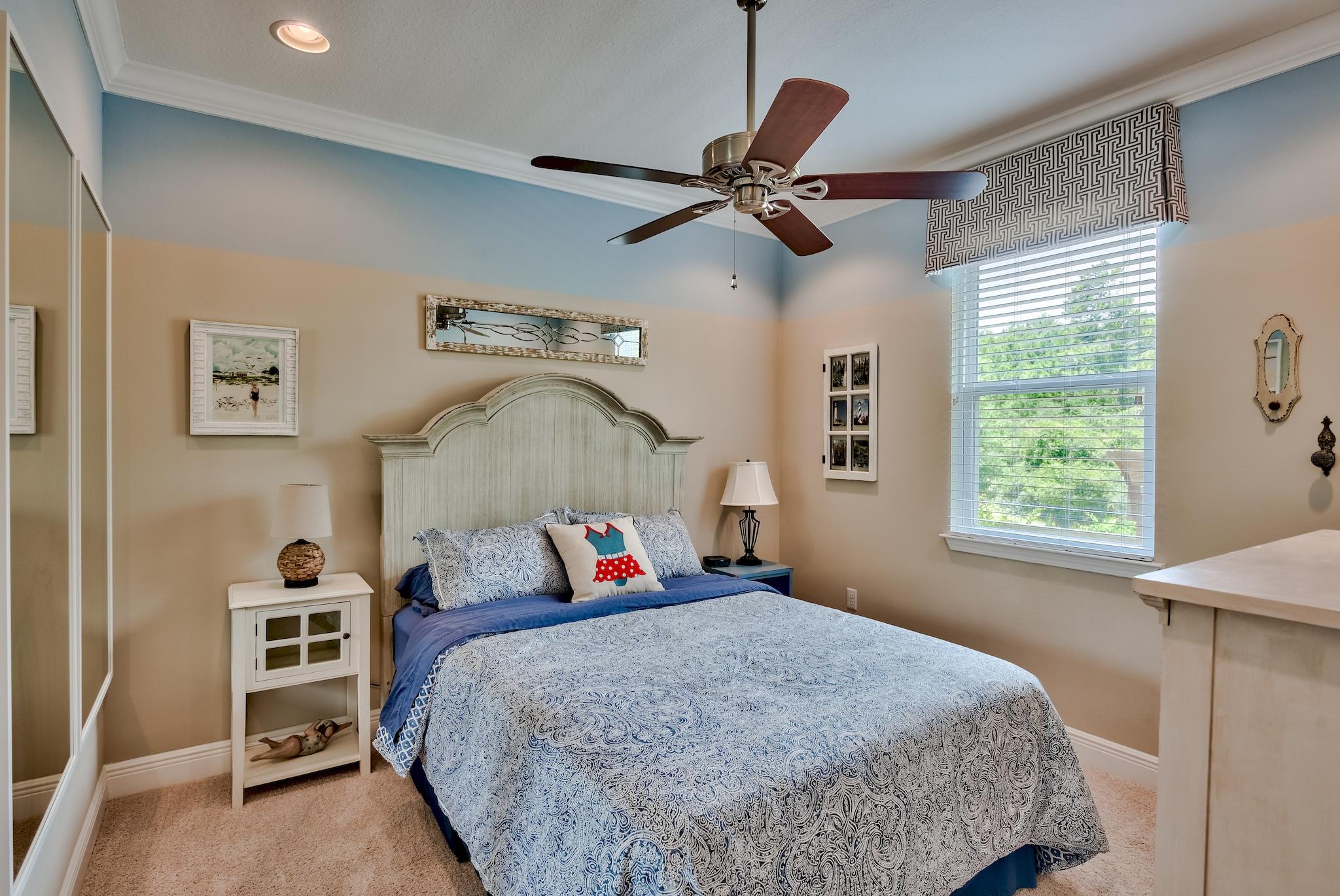 PINEWOOD PRESERVE - Residential