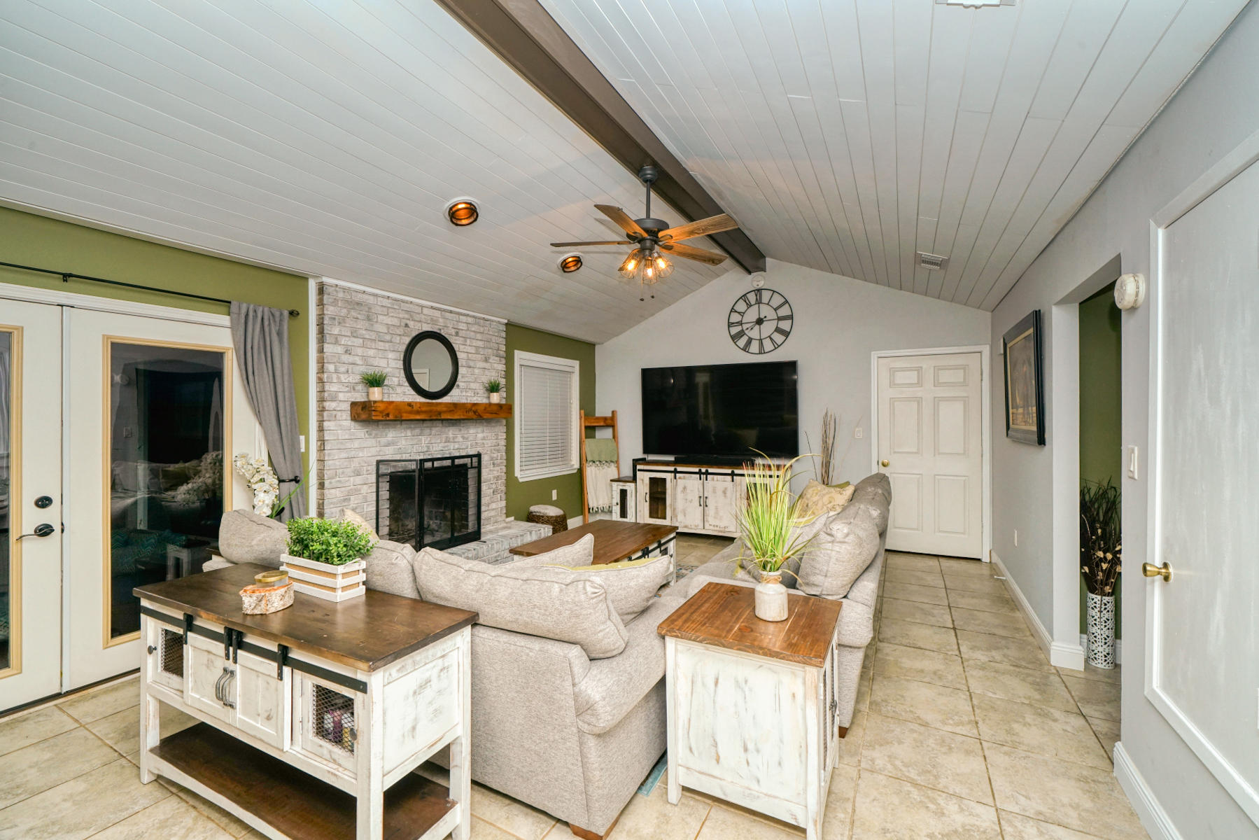 REGENCY PARK 2 - Residential