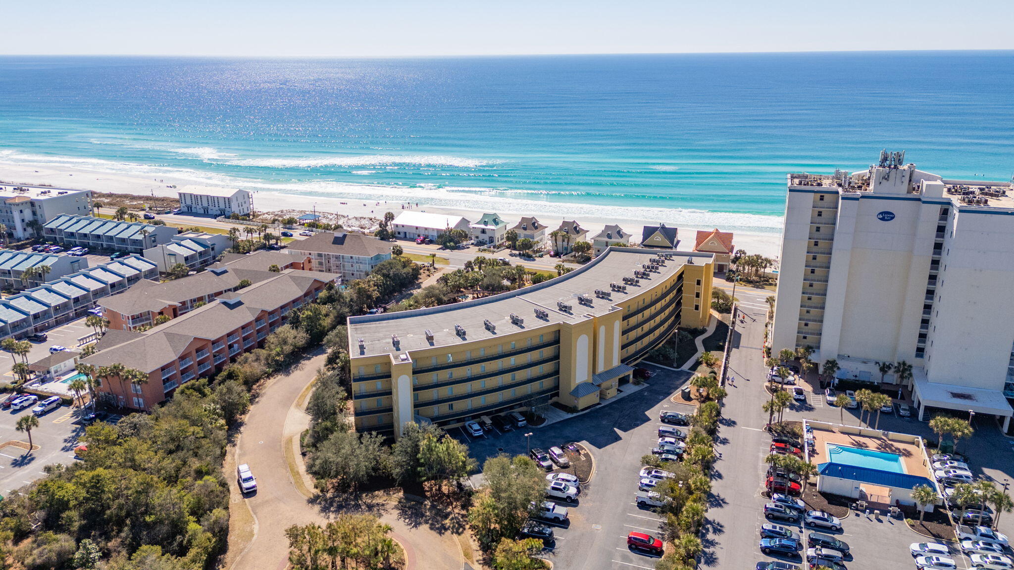 BEACH RESORT - Residential