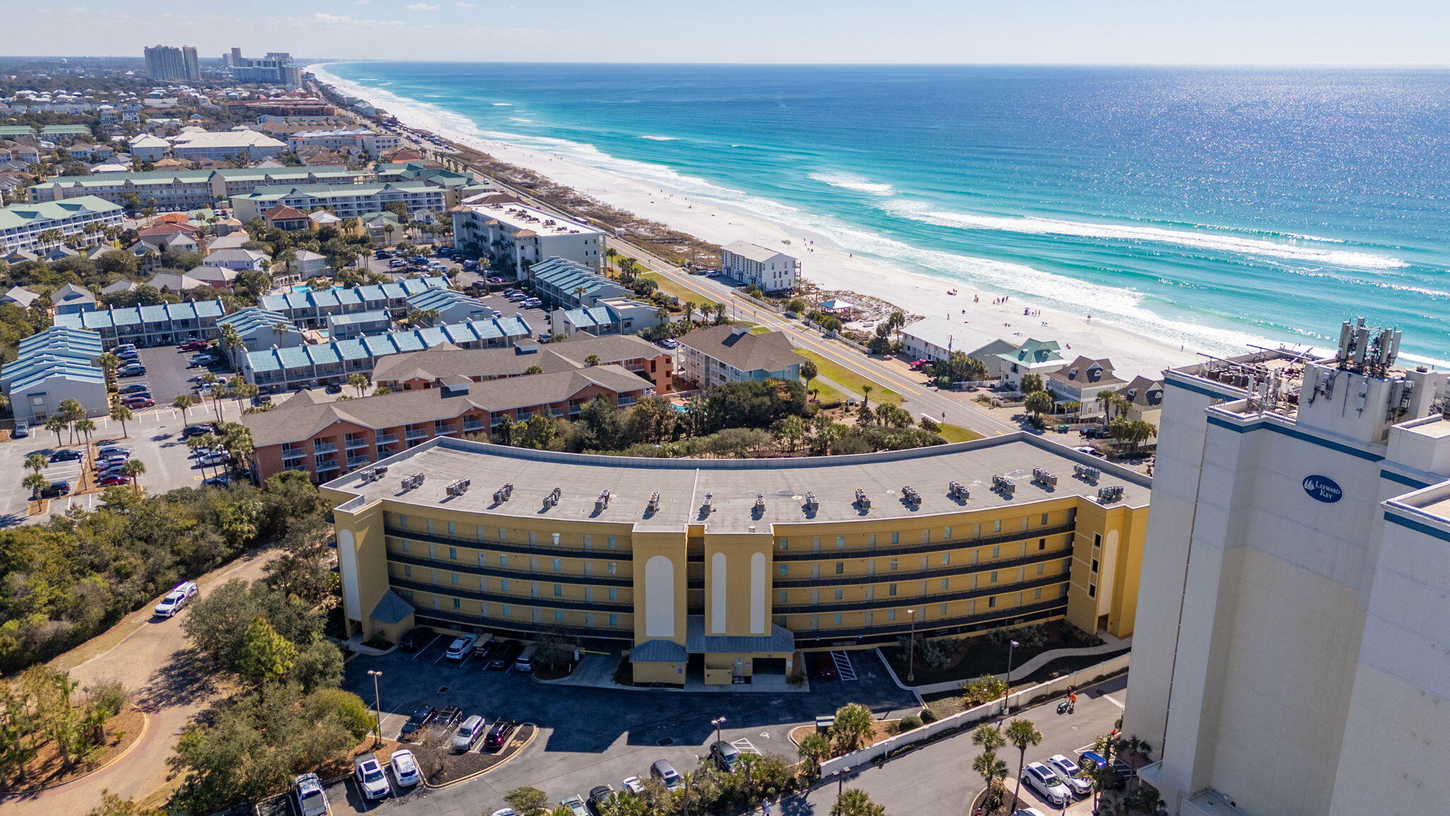 BEACH RESORT - Residential