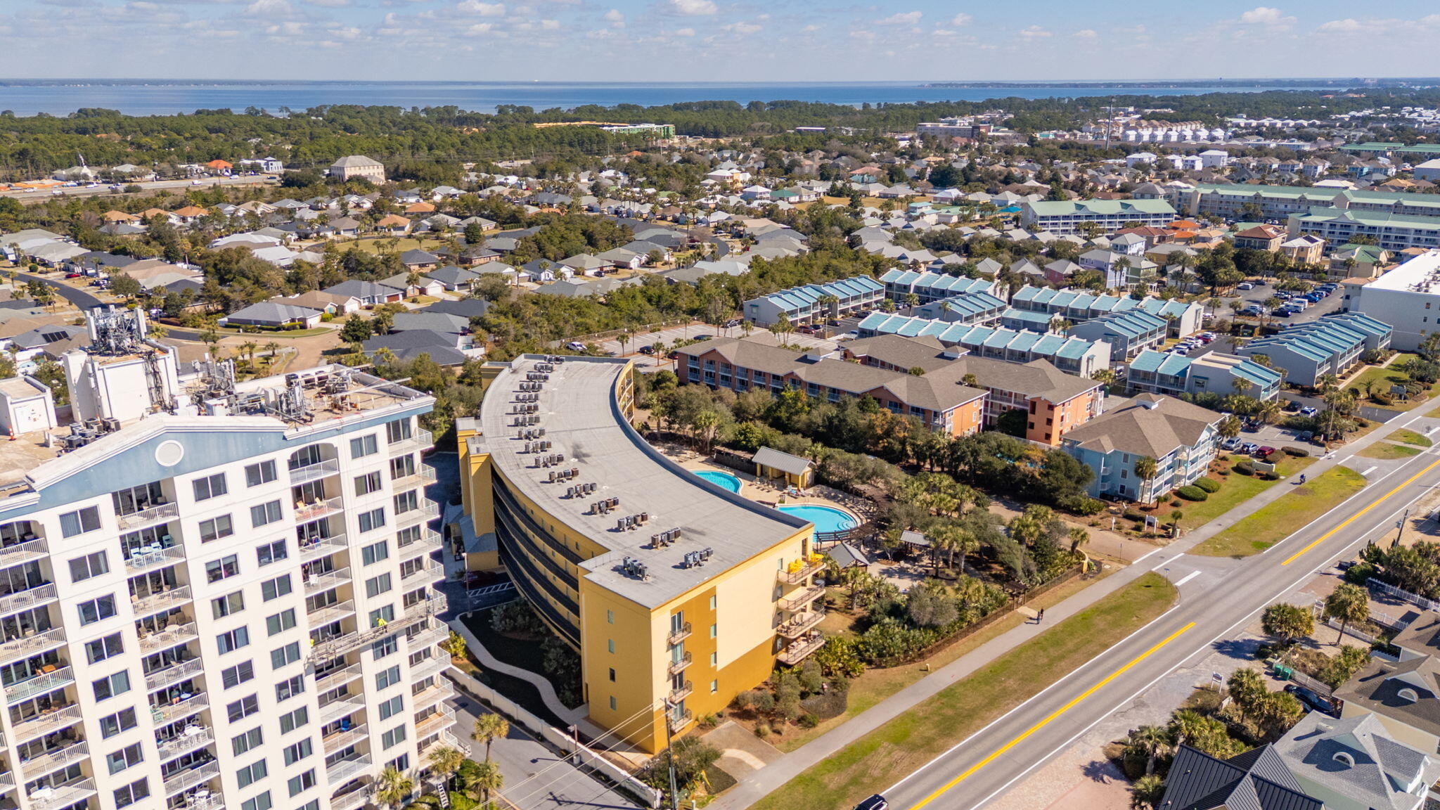 BEACH RESORT - Residential