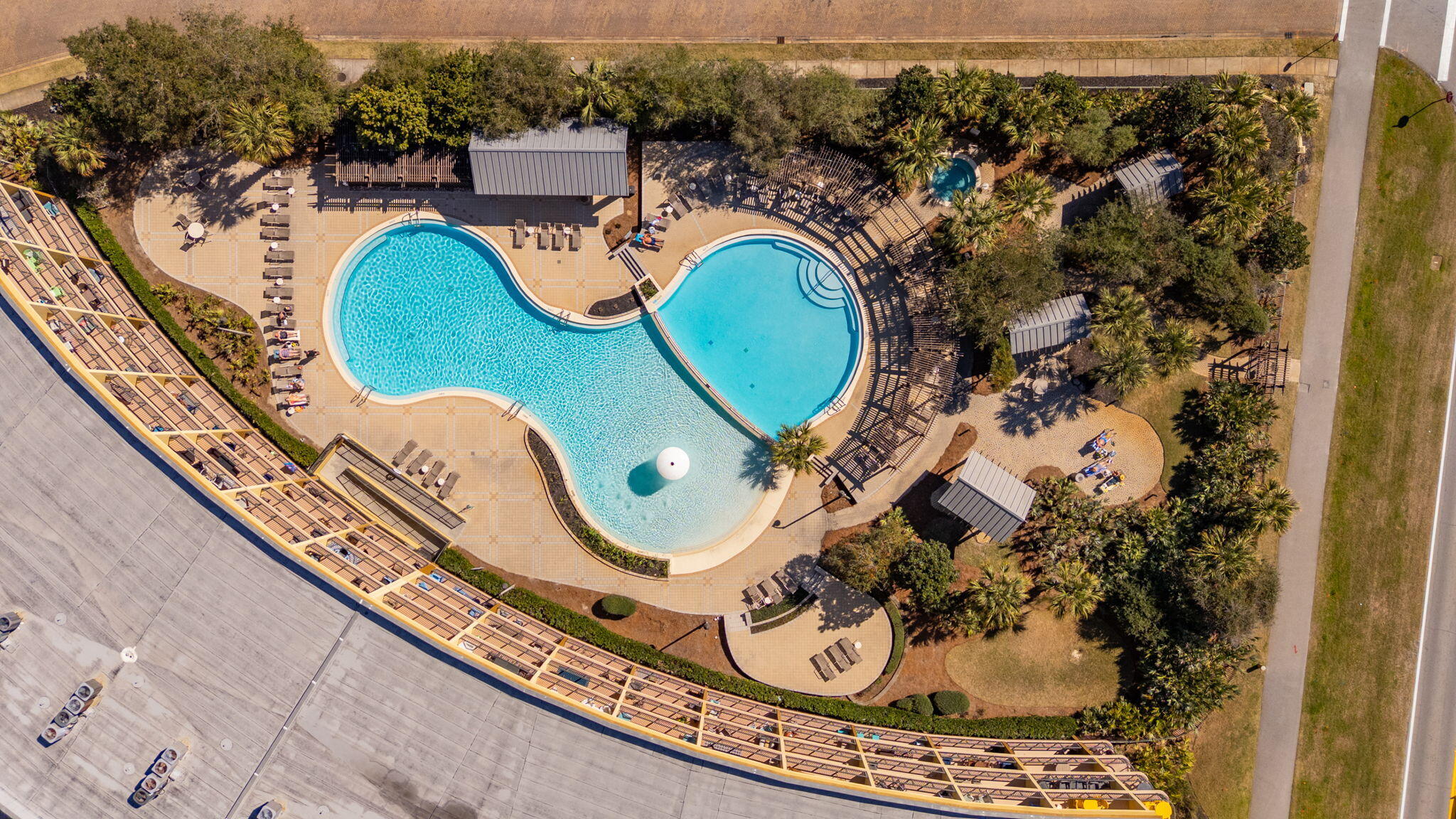BEACH RESORT - Residential