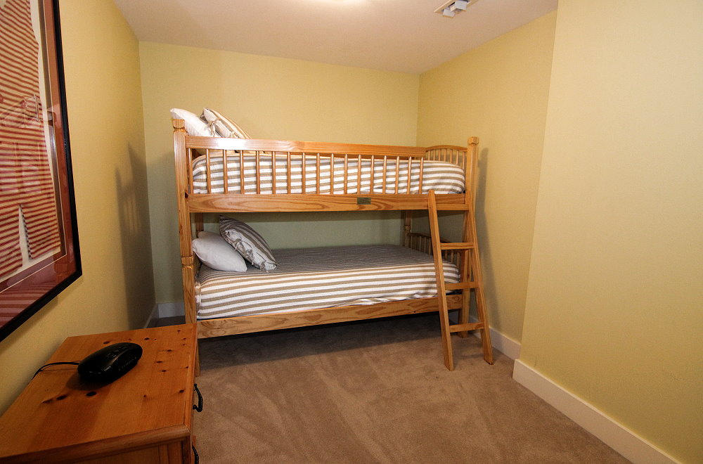 PILOT HOUSE - Residential