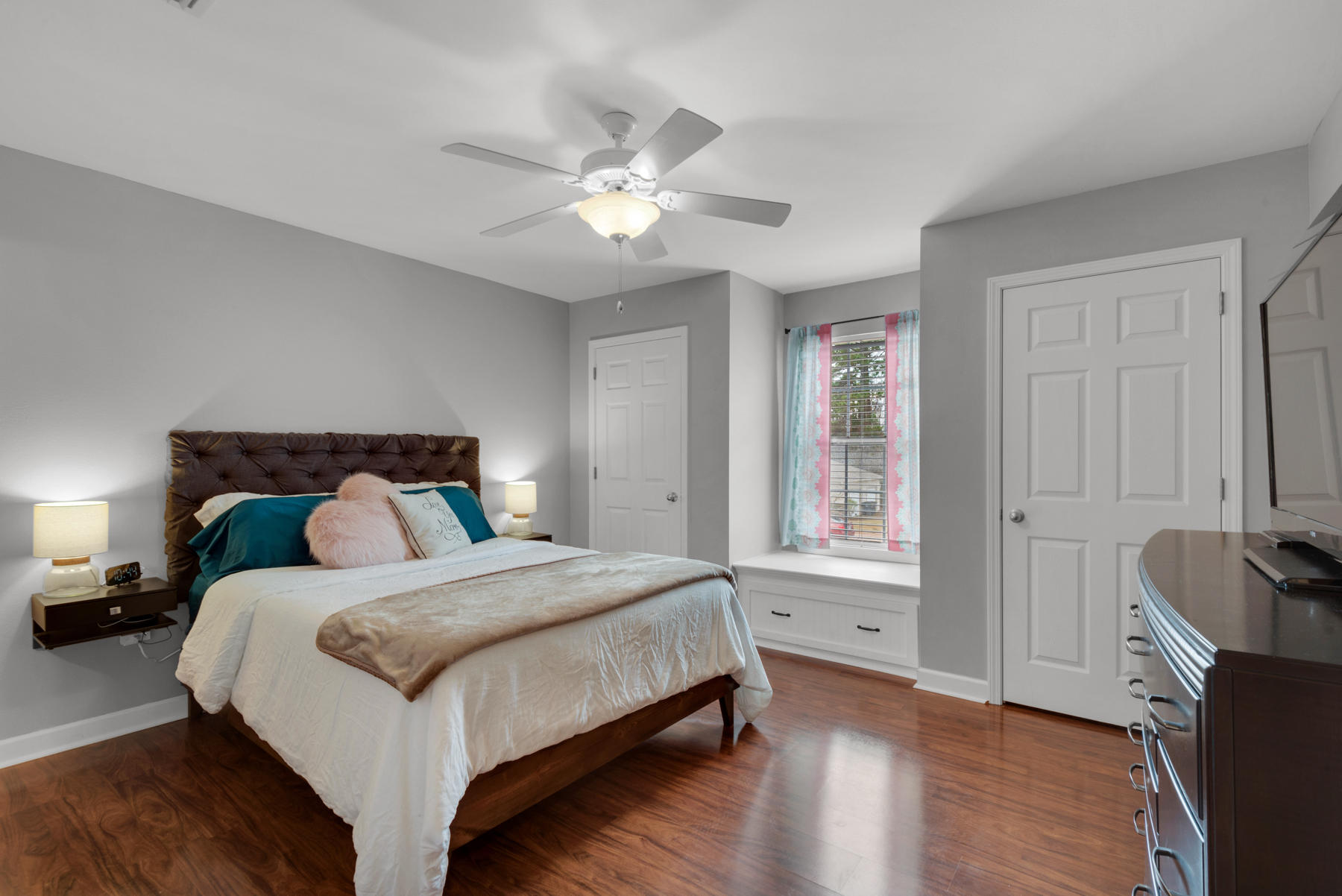 CARONDOLET T/H - Residential