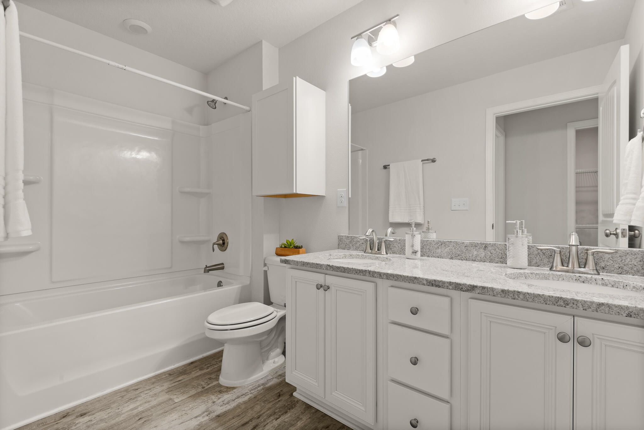 STONEGATE - Residential