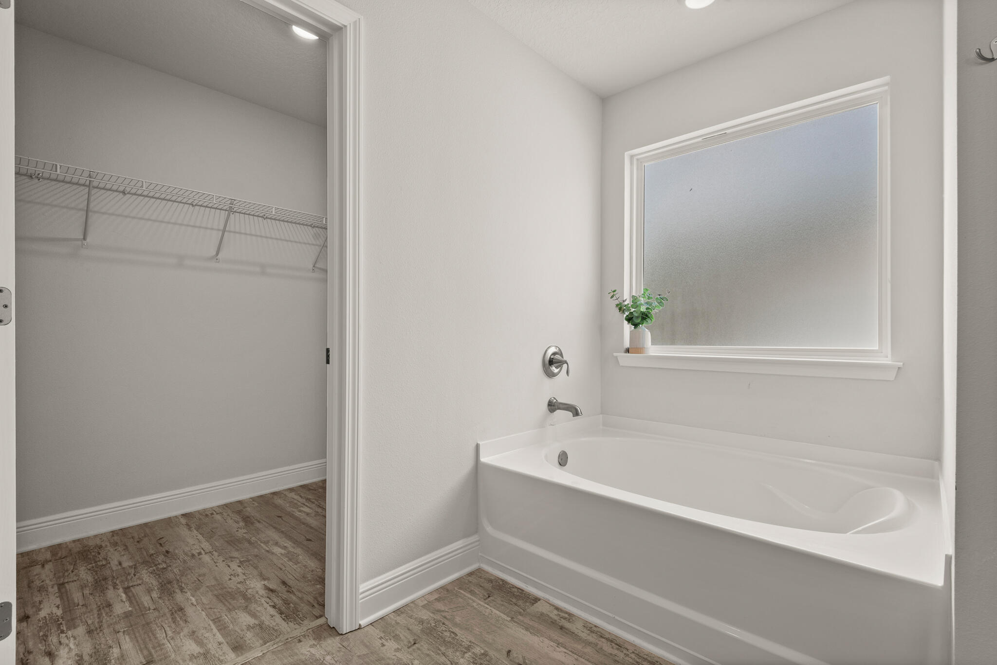 STONEGATE - Residential