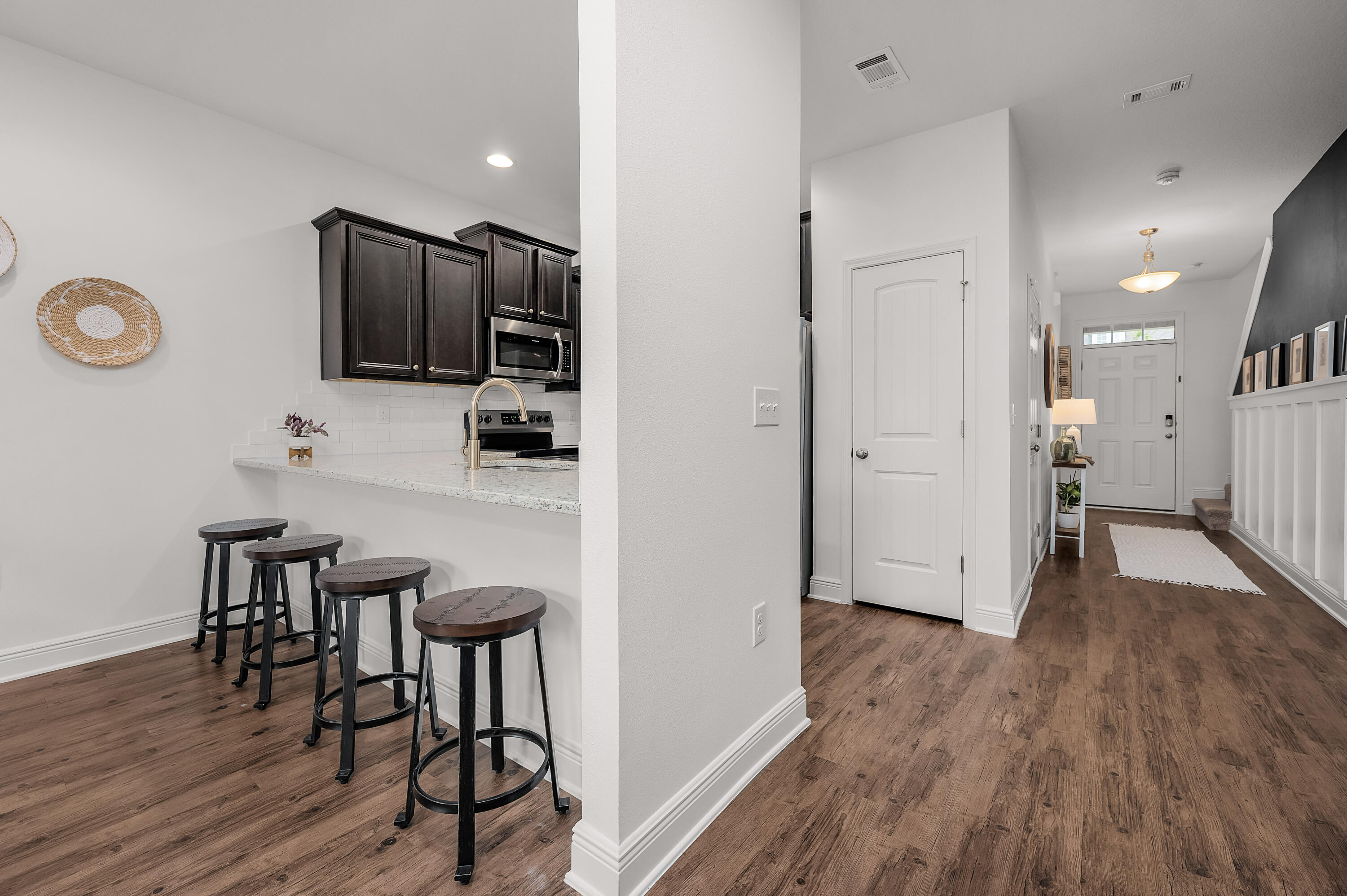 IRON HORSE T/H - Residential