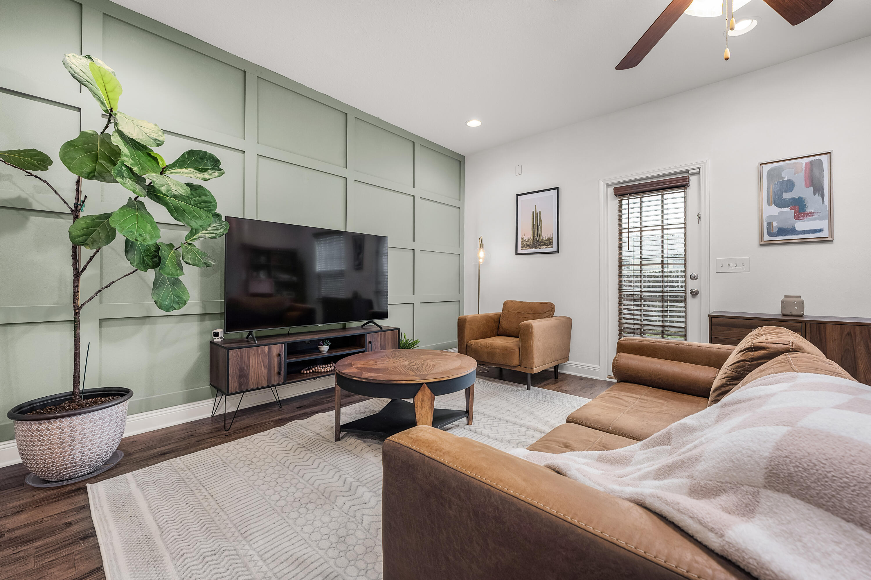 IRON HORSE T/H - Residential