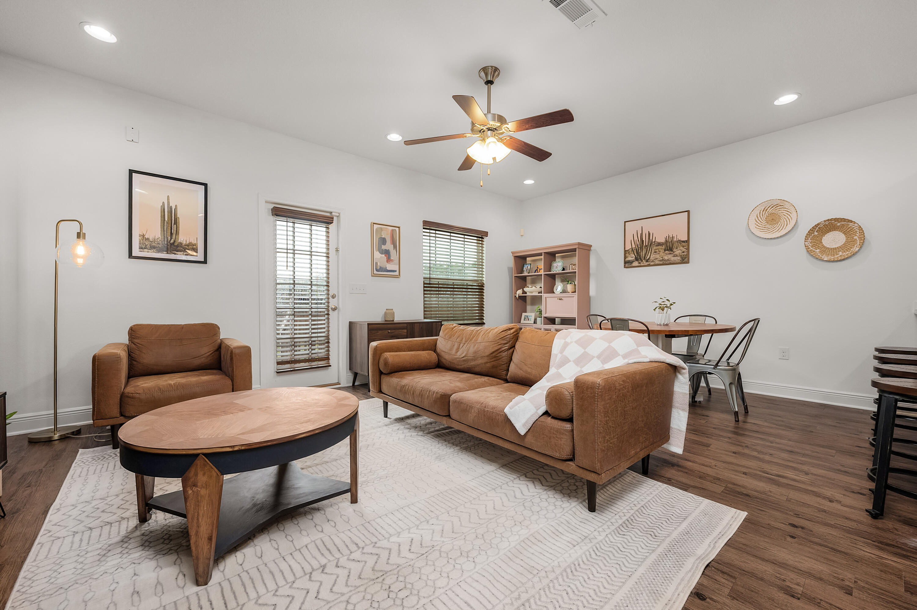 IRON HORSE T/H - Residential