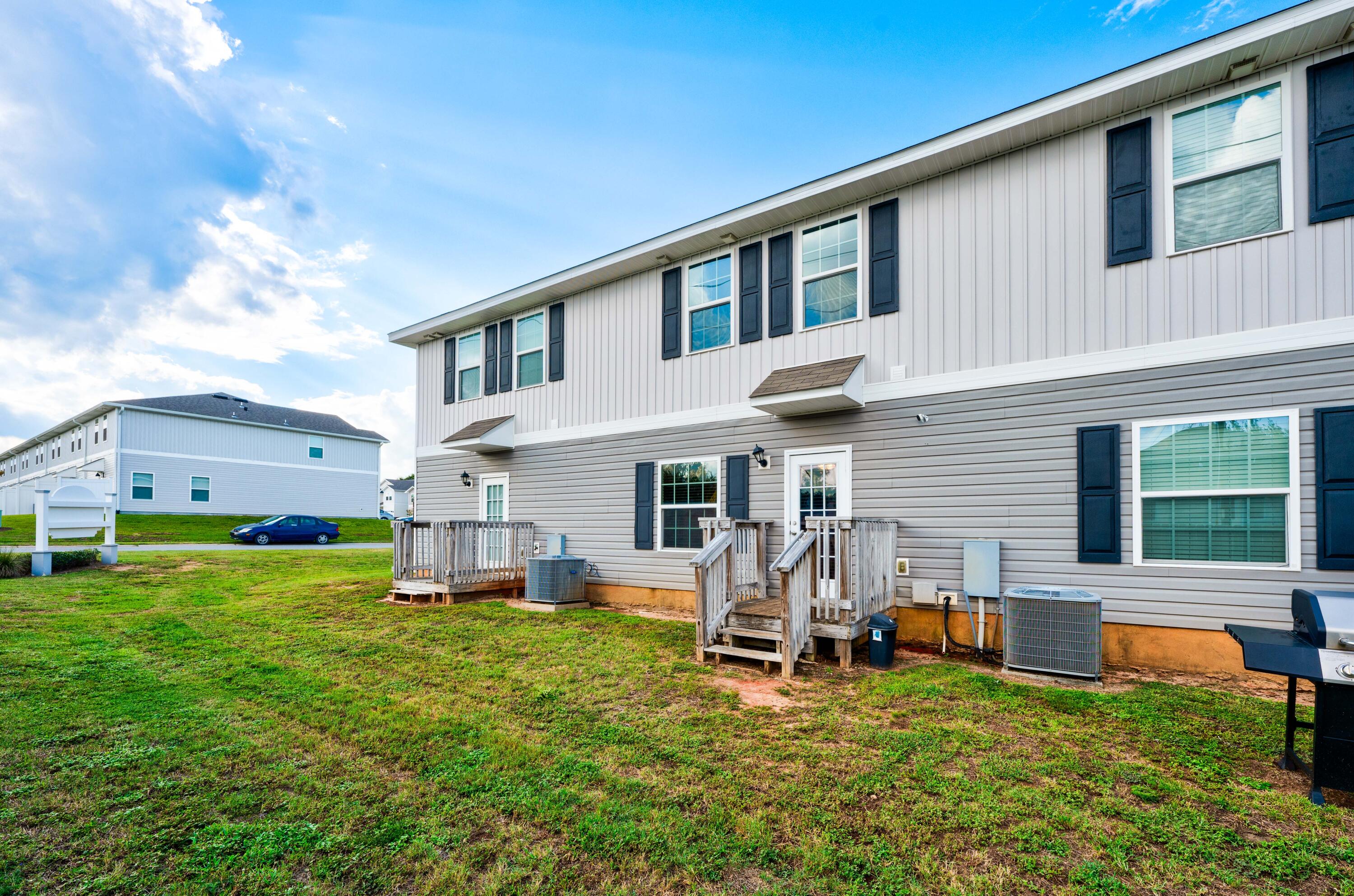 IRON HORSE T/H - Residential