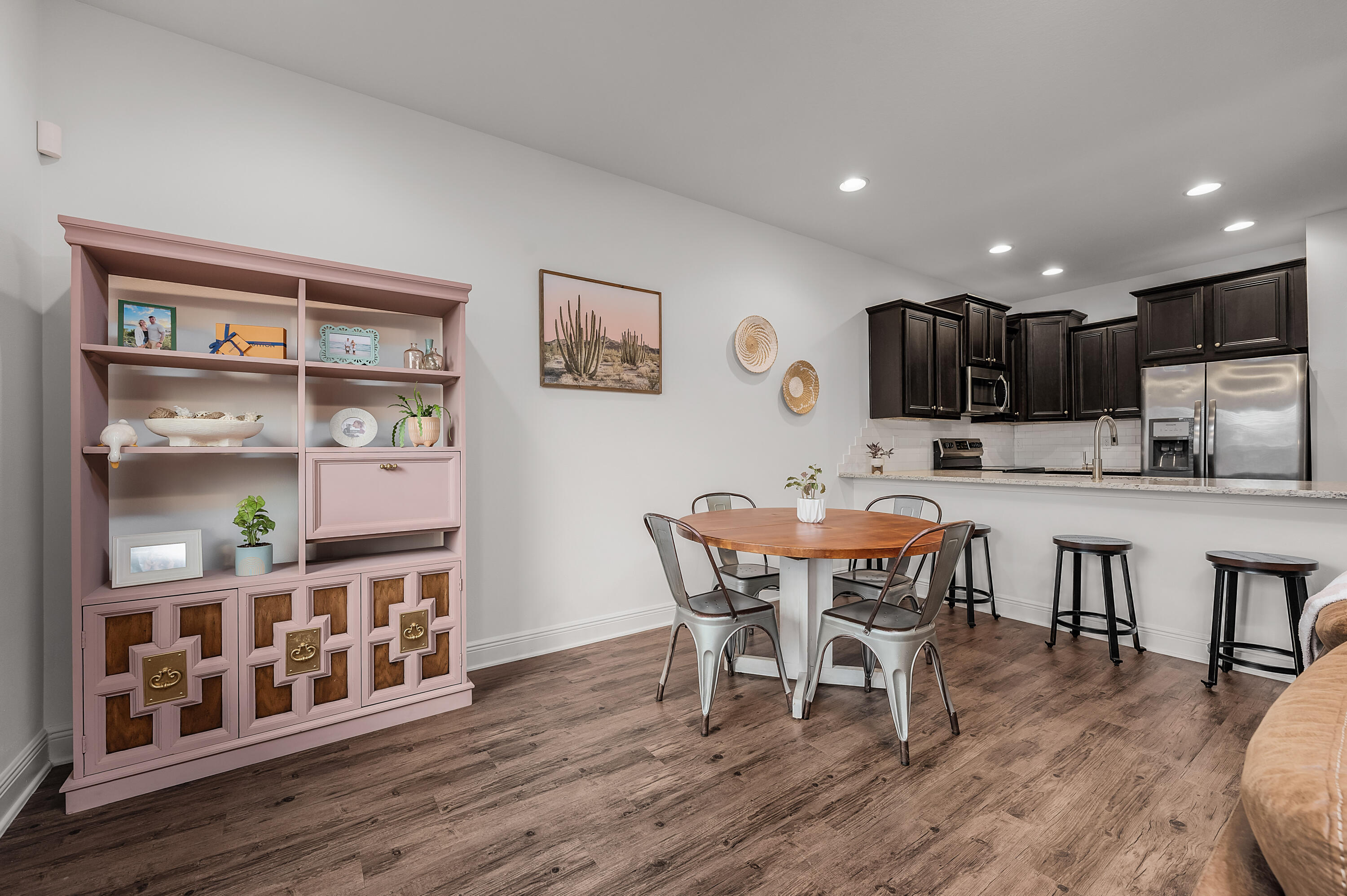 IRON HORSE T/H - Residential