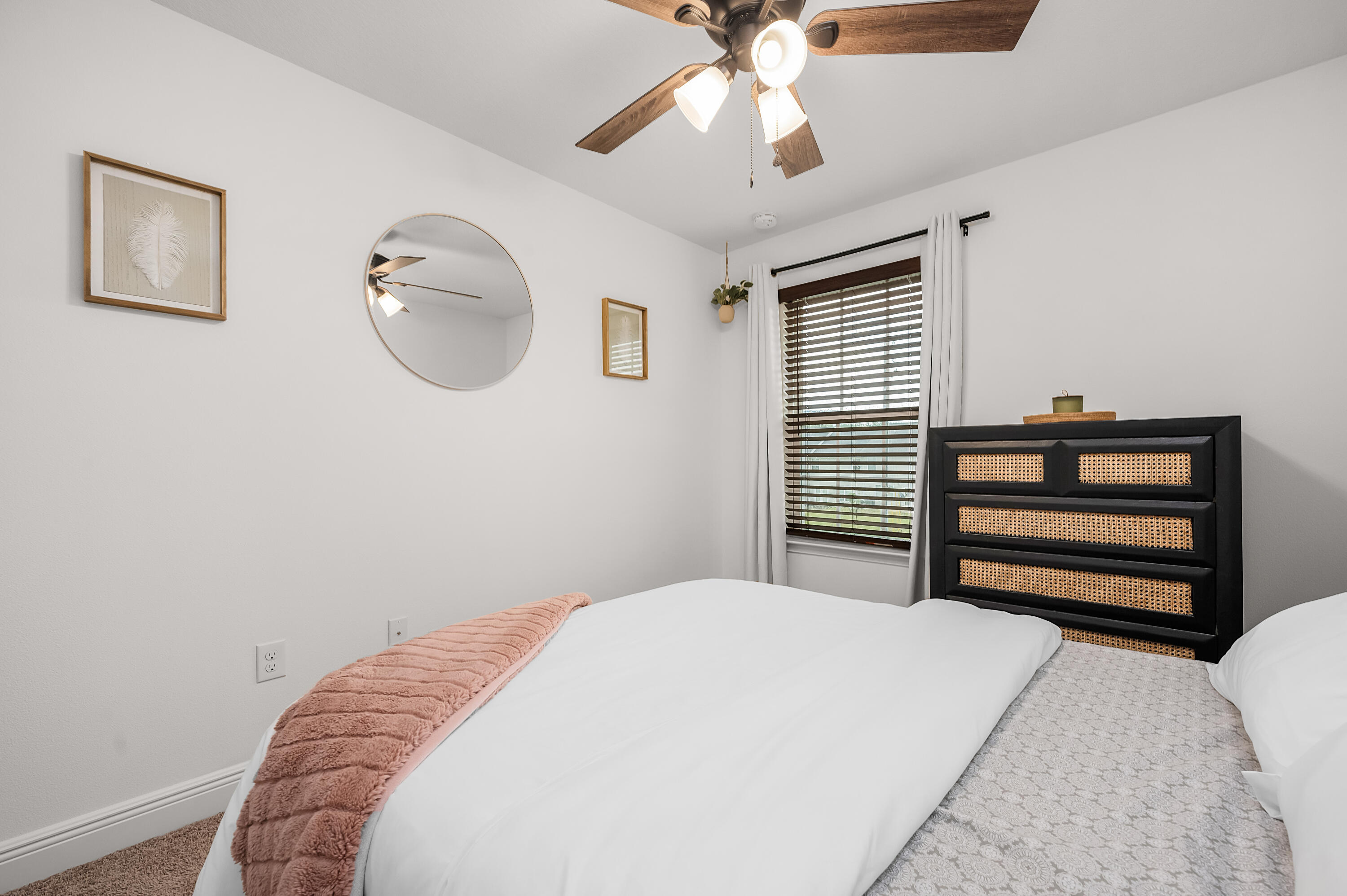 IRON HORSE T/H - Residential